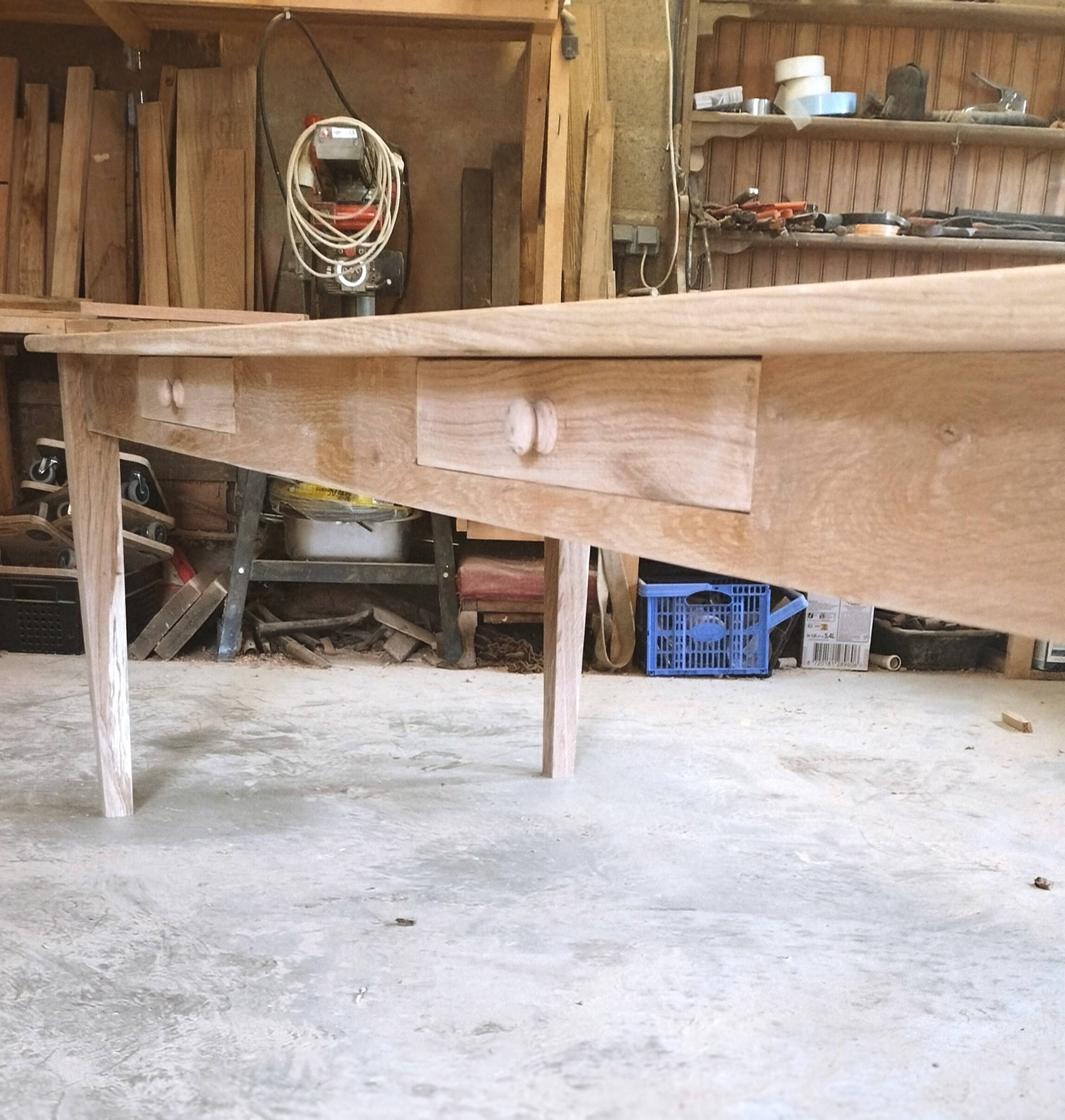 Large solid oak farmhouse table with two drawers 260 cm x 100 cm