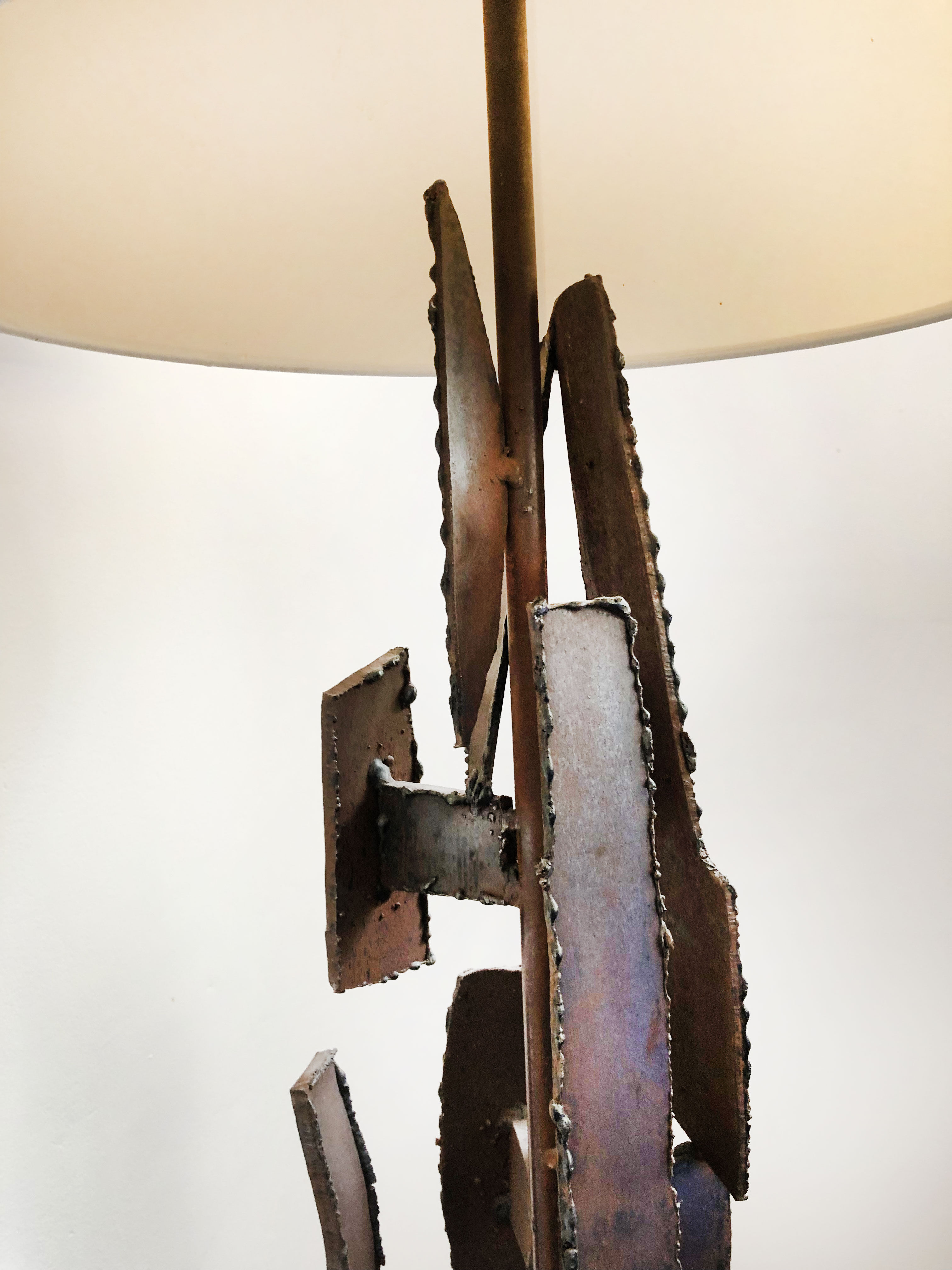 LAUREL USA - LAMP by sculptor RICHARD BARR