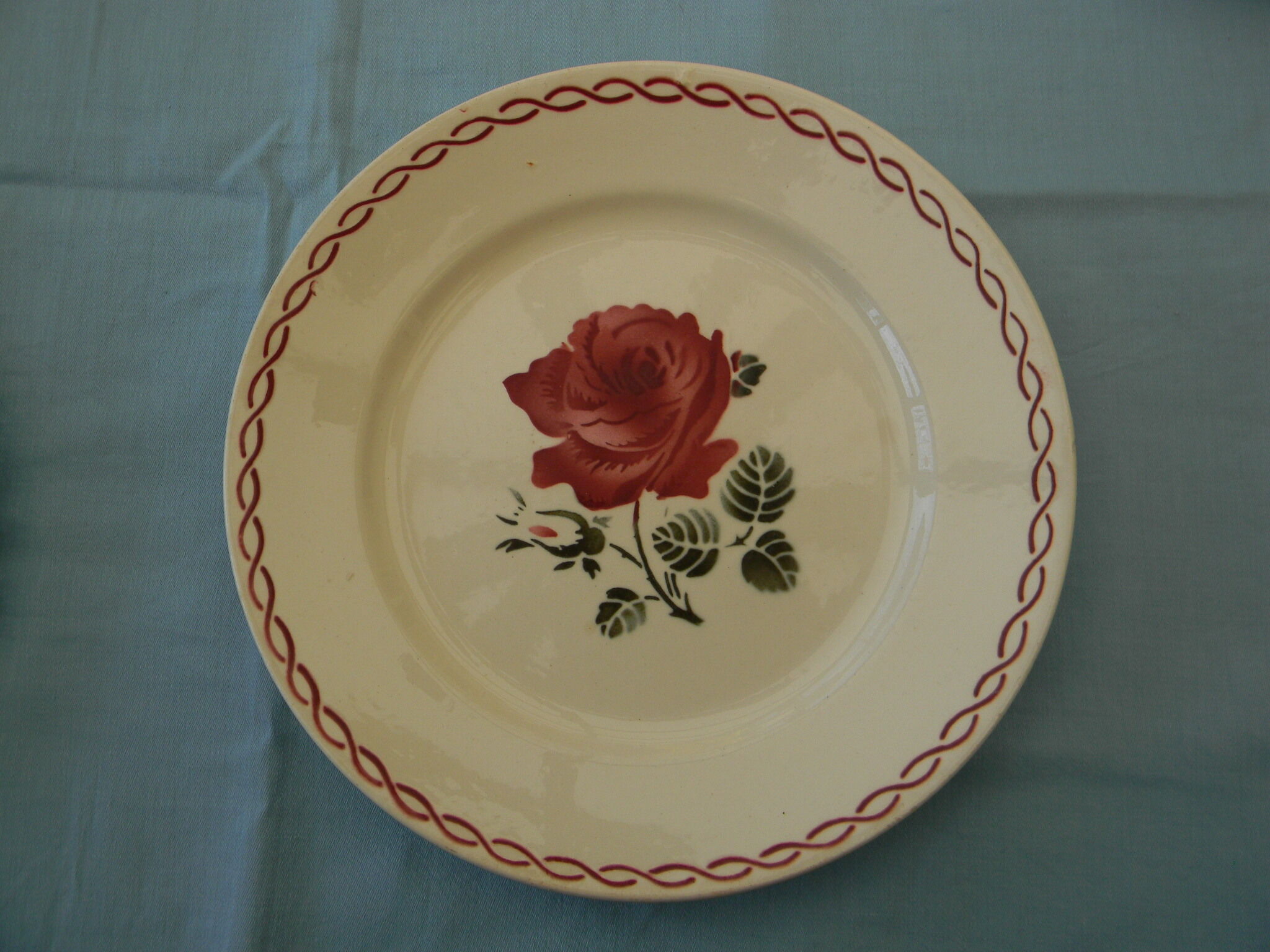 Lot of 3 vintage flat plates in faience