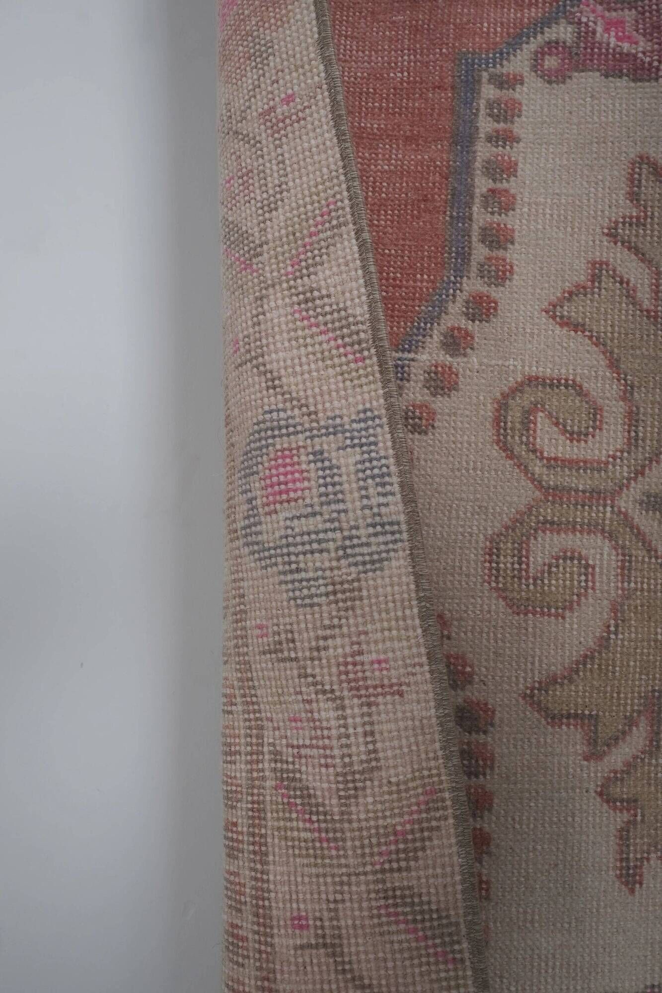 Vintage handmade Turkish rug 135x225 cm