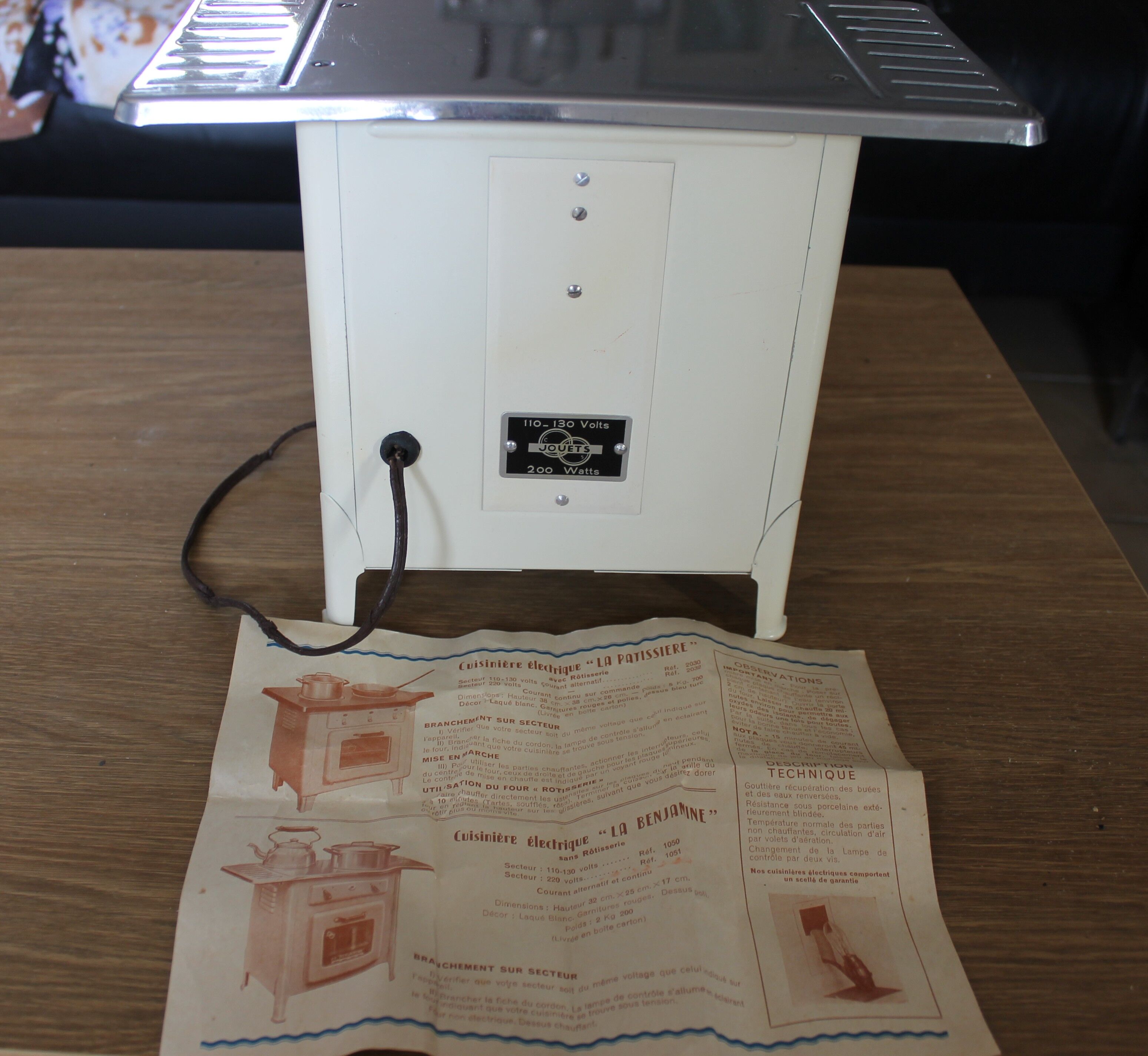 Cuisinière électrique TMF la Benjamine jouet ancien