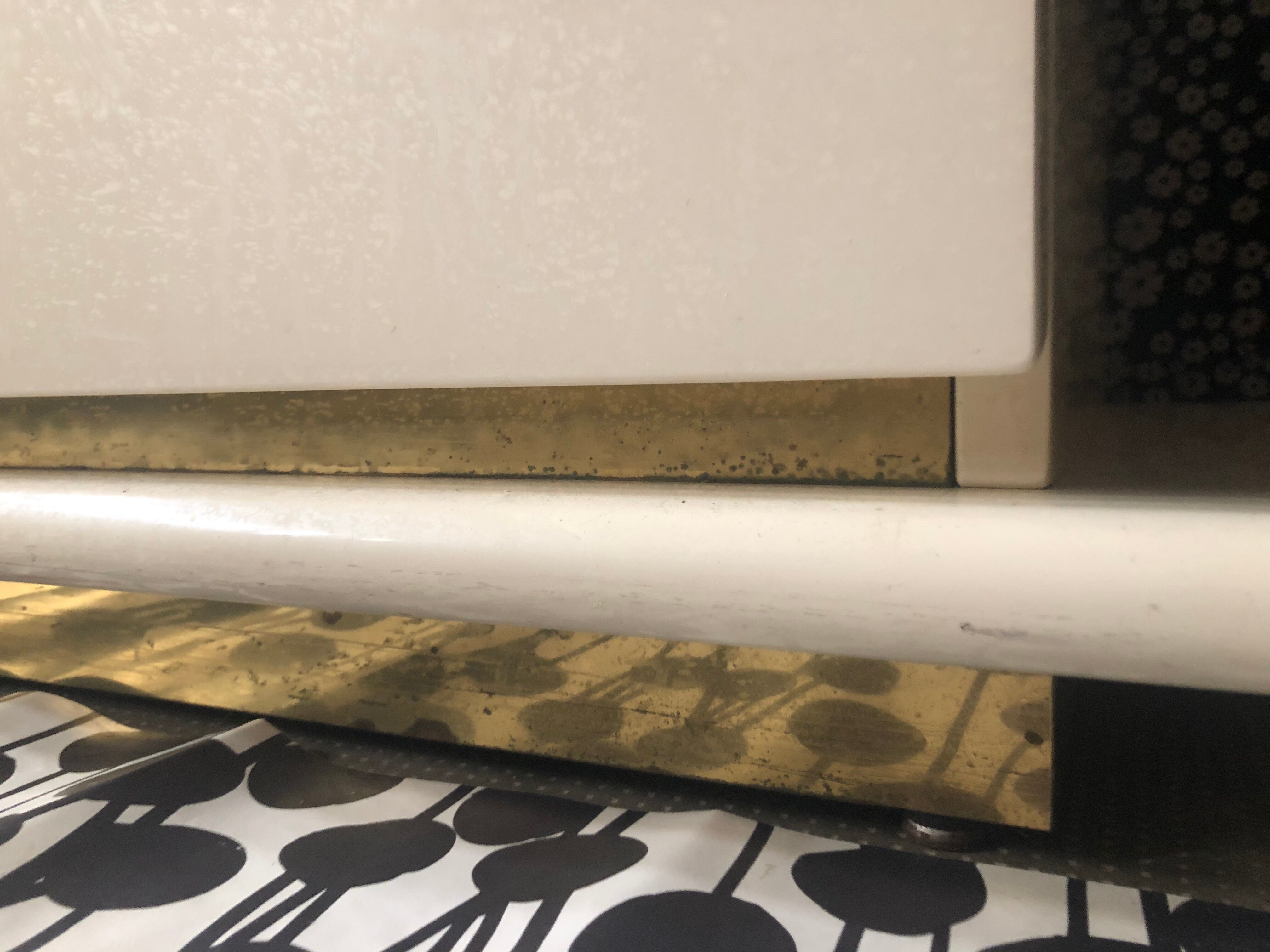 Jean-Claude Mahey dresser