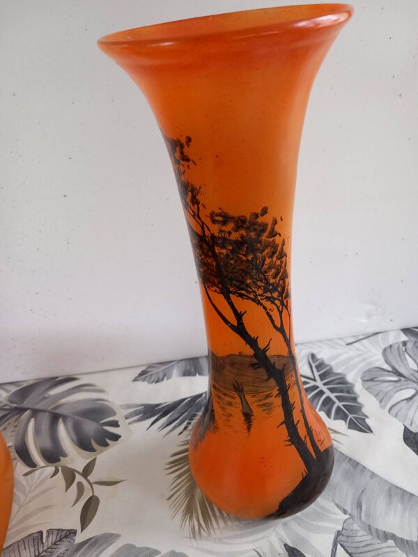 GARNITURE DE CHEMINEE EN PÄTE DE VERRE SIGNEE LEGRAS