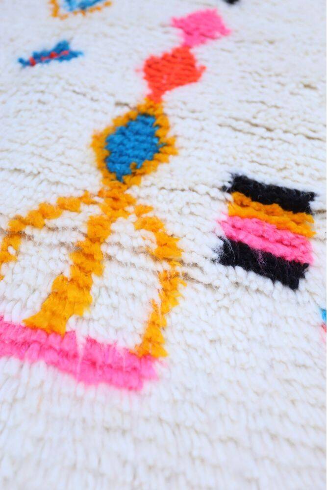 Timeless rug collection - 250 x 150cm