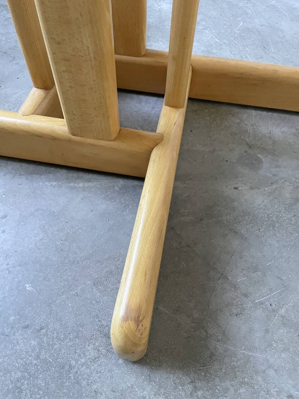 80s round beech table