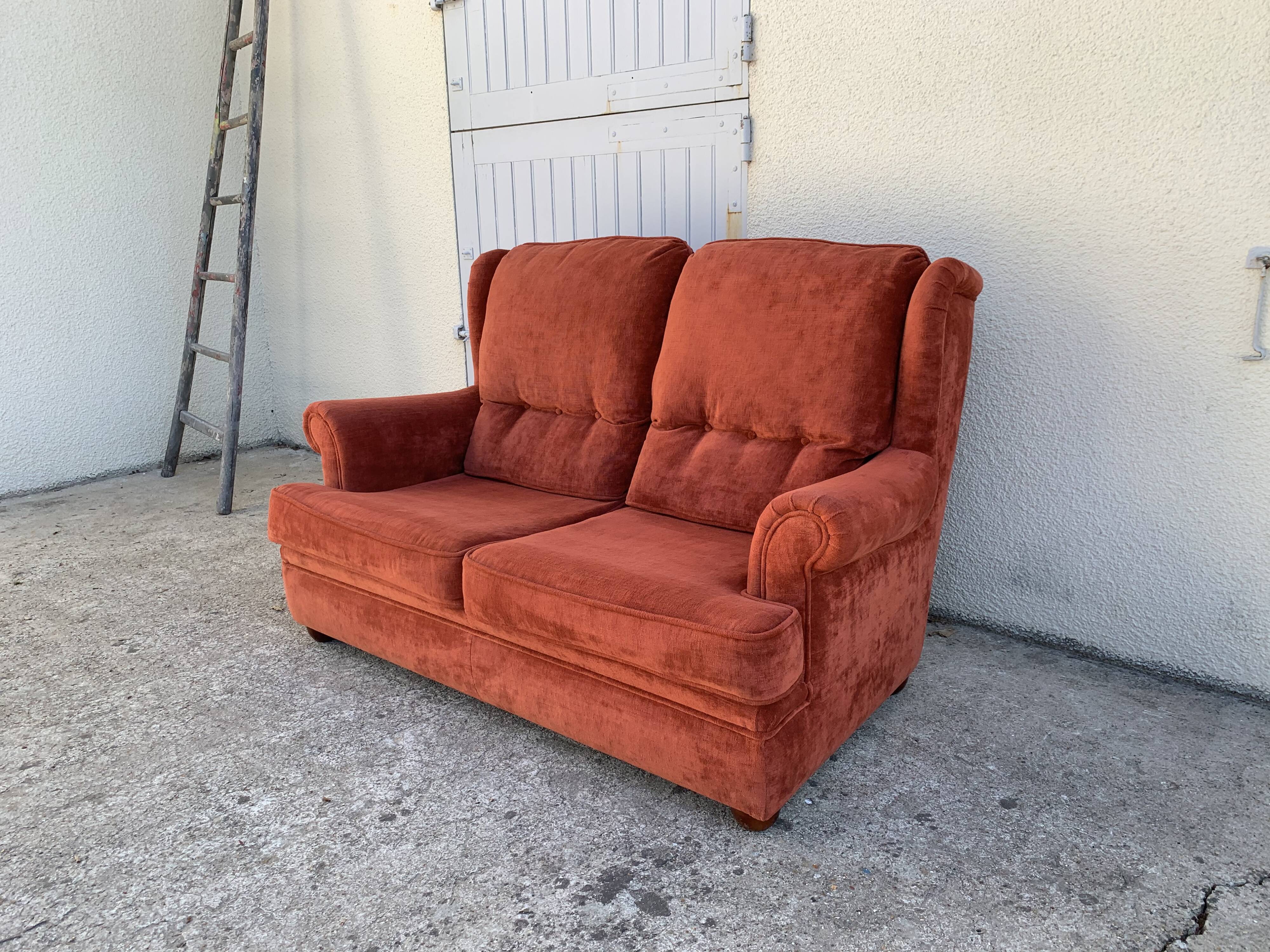 Coral velvet toad sofa
