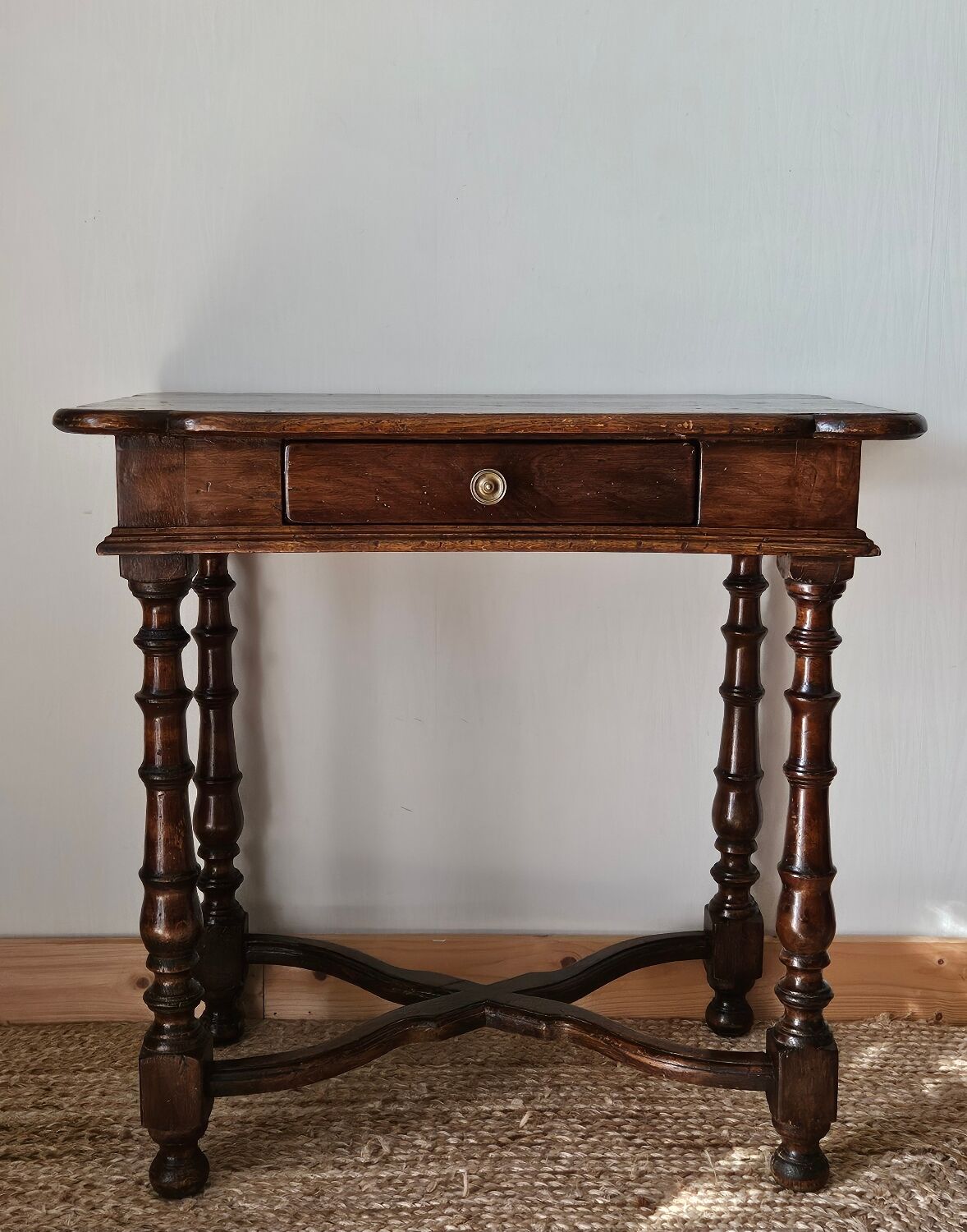 20th-century Renaissance-style table