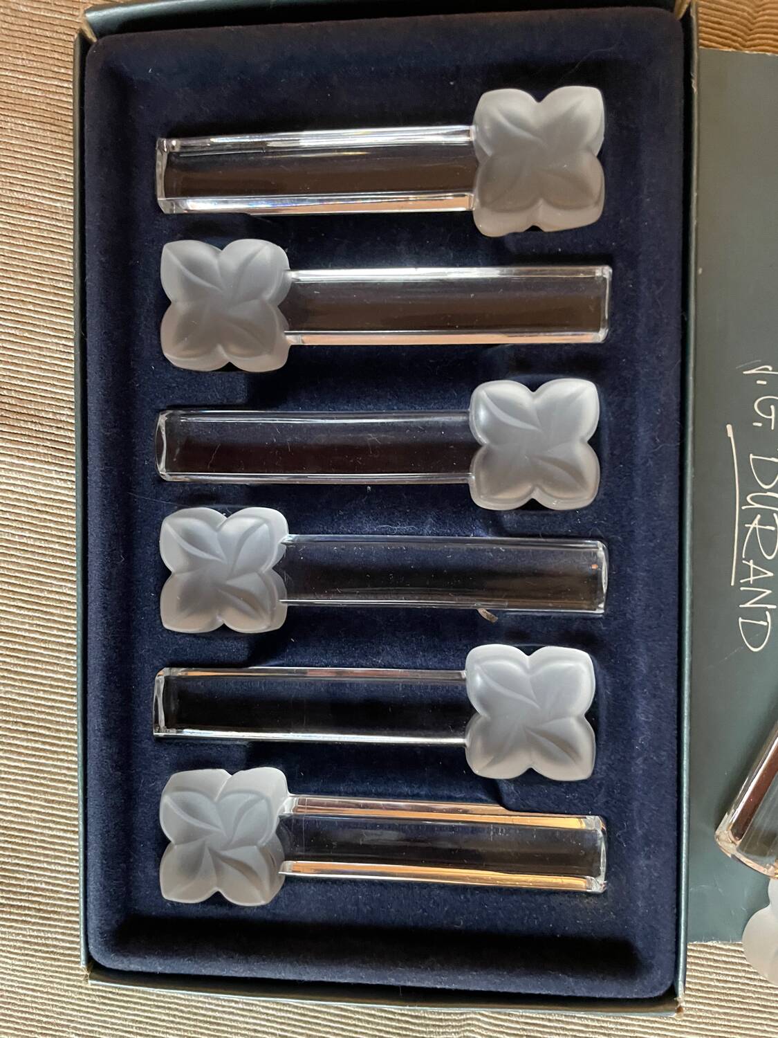 8 crystal knife holders from Arques JG Durand