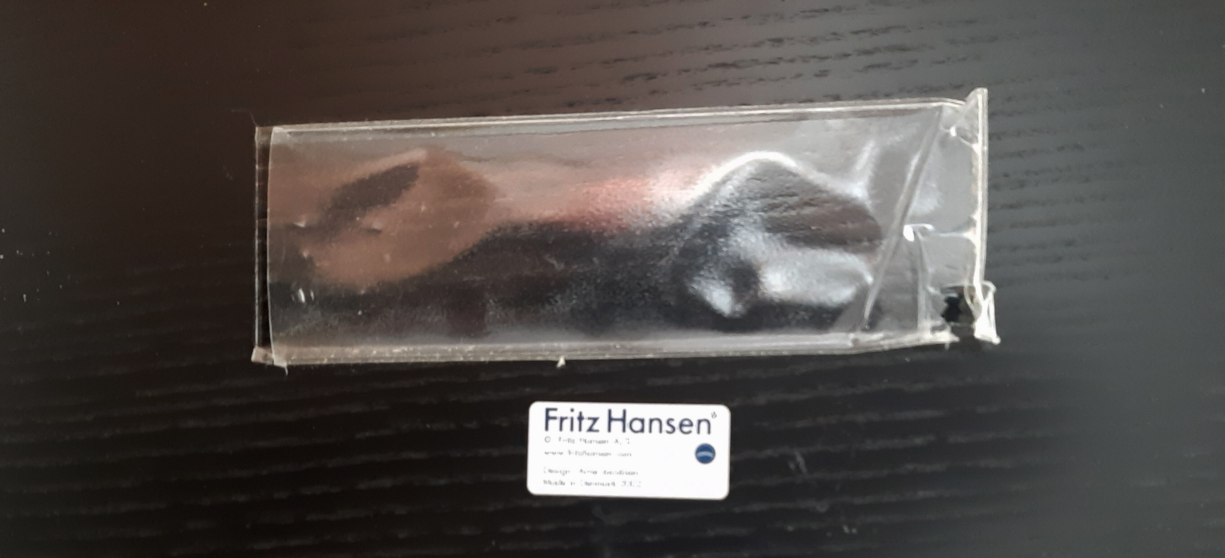 Table et chaises d'Arne Jacobsen édition Fritz Hansen