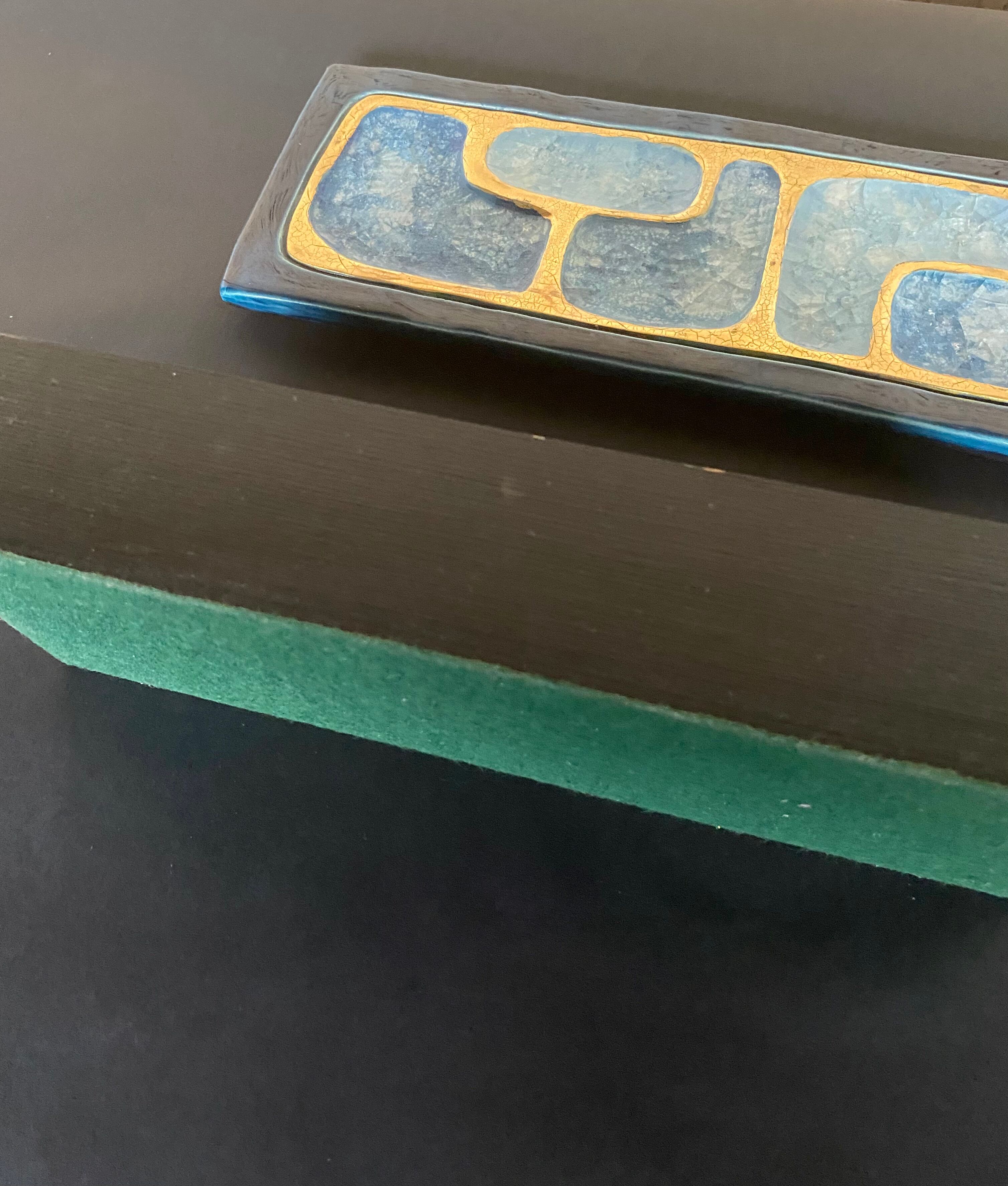Box of Mithé Espelt ceramics, wood, 60s