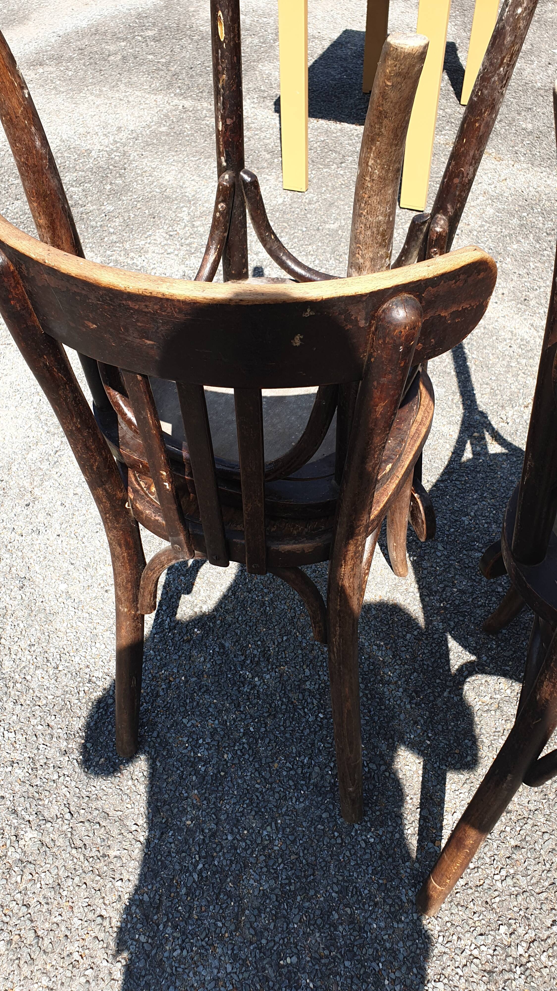 4 bistro chairs 40/50