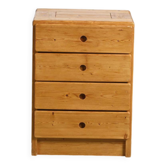 Commode en pin, les Arcs 1800, France