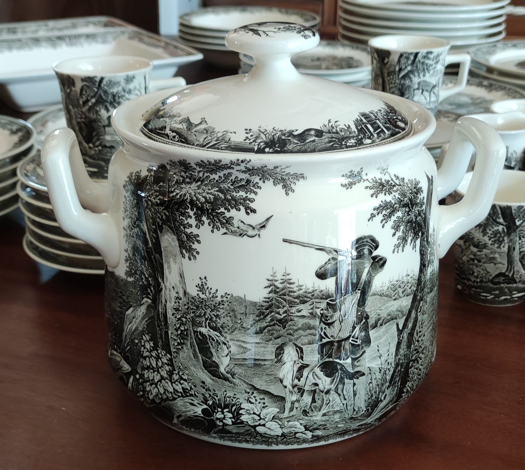Service Tableware hunting decoration / Villeroy and Boch / model Artemis