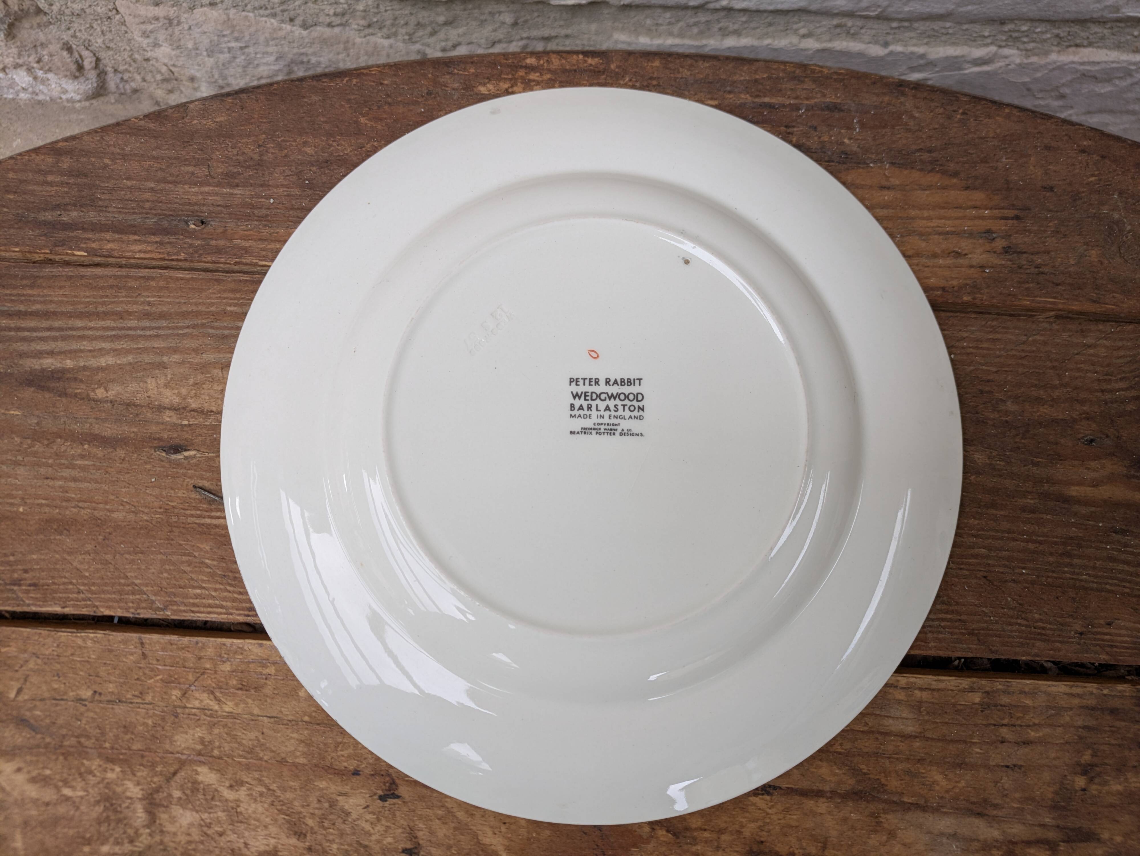 21cm plate Peter Rabbit Wedgwood Barlaston England Beatrix Potter
