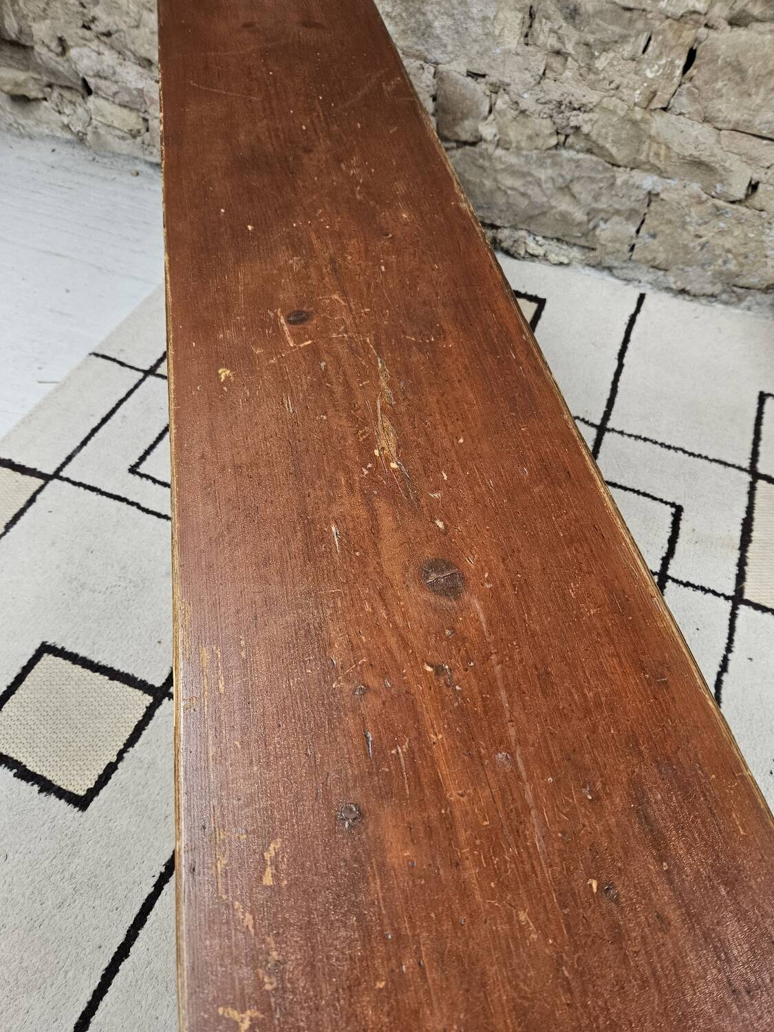 Lot deux bancs de ferme sapin vintage