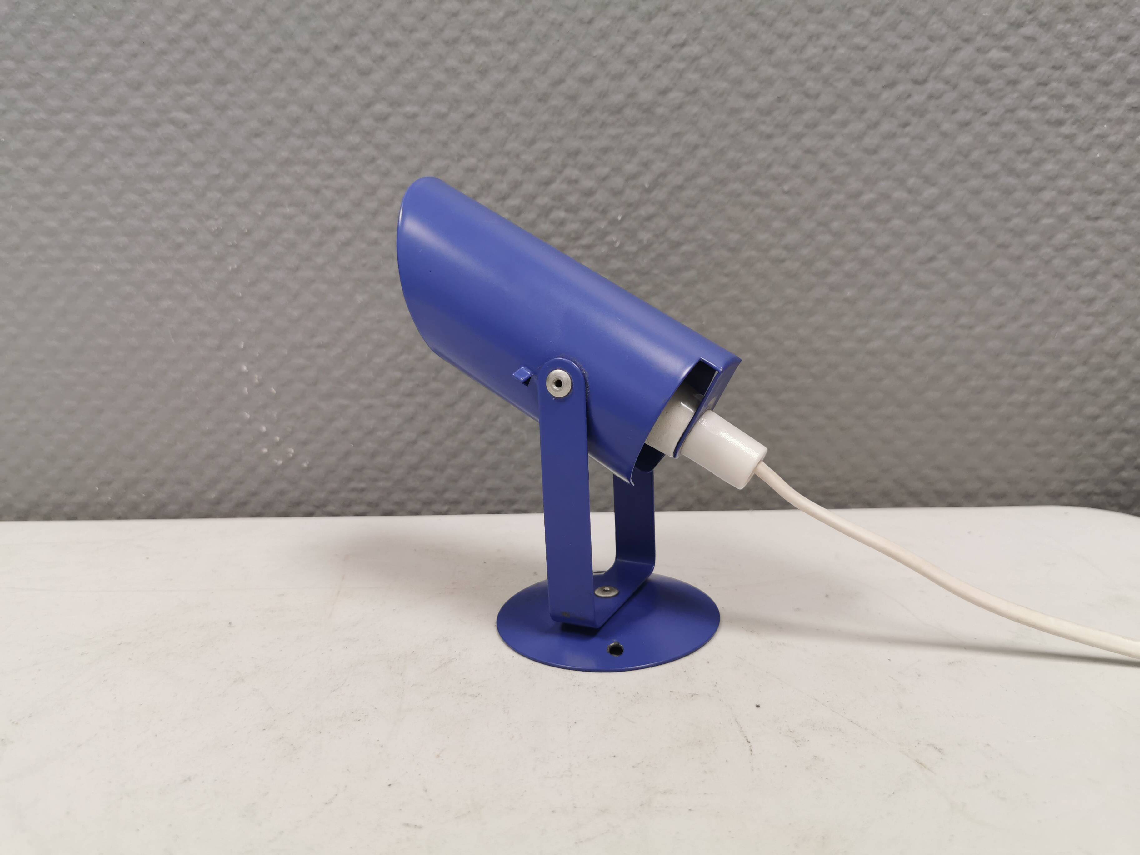 Small wall lamp in a delicate light blue colour from the Danish Lyfa 1980s