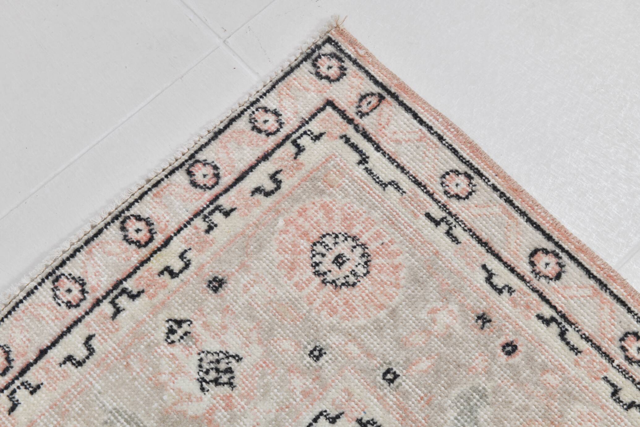 7x10 Large Pink & Beige Madallion Pattern Turkish Rug, 209x305Cm