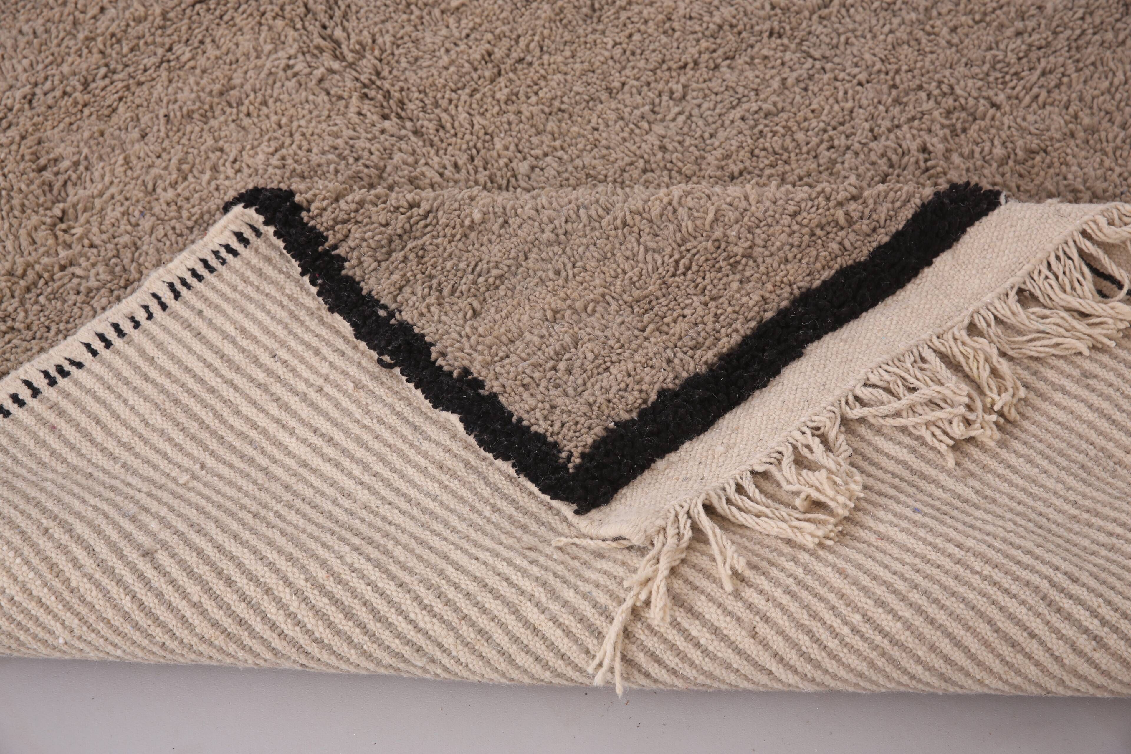 Taupe Handmade Moroccan Rug 177 x 219 cm - Berber Wool Rug - Bohemian Style