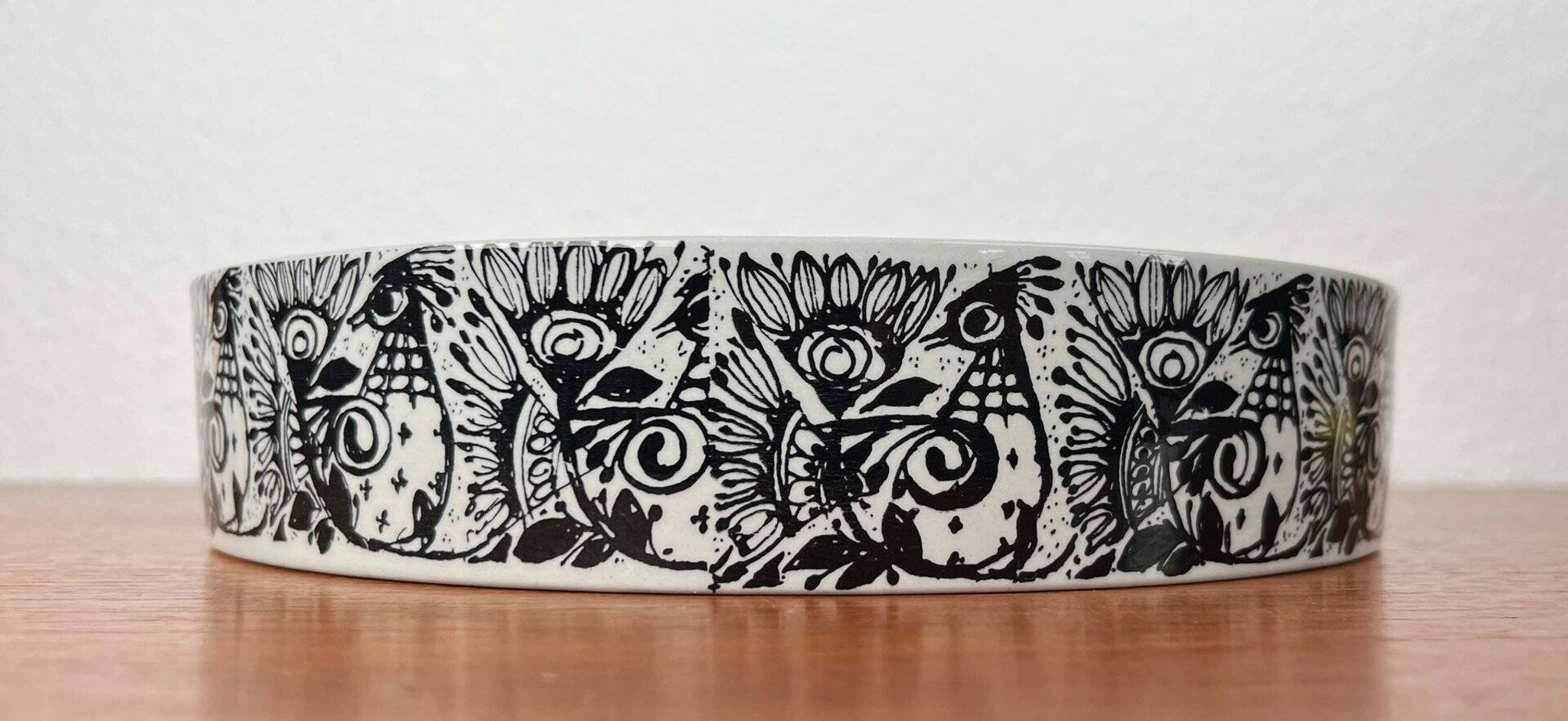 Modern Danish Flora bowl from the mid-century by Bjørn Wiinblad for Nymölle, Denmark, 1960s.