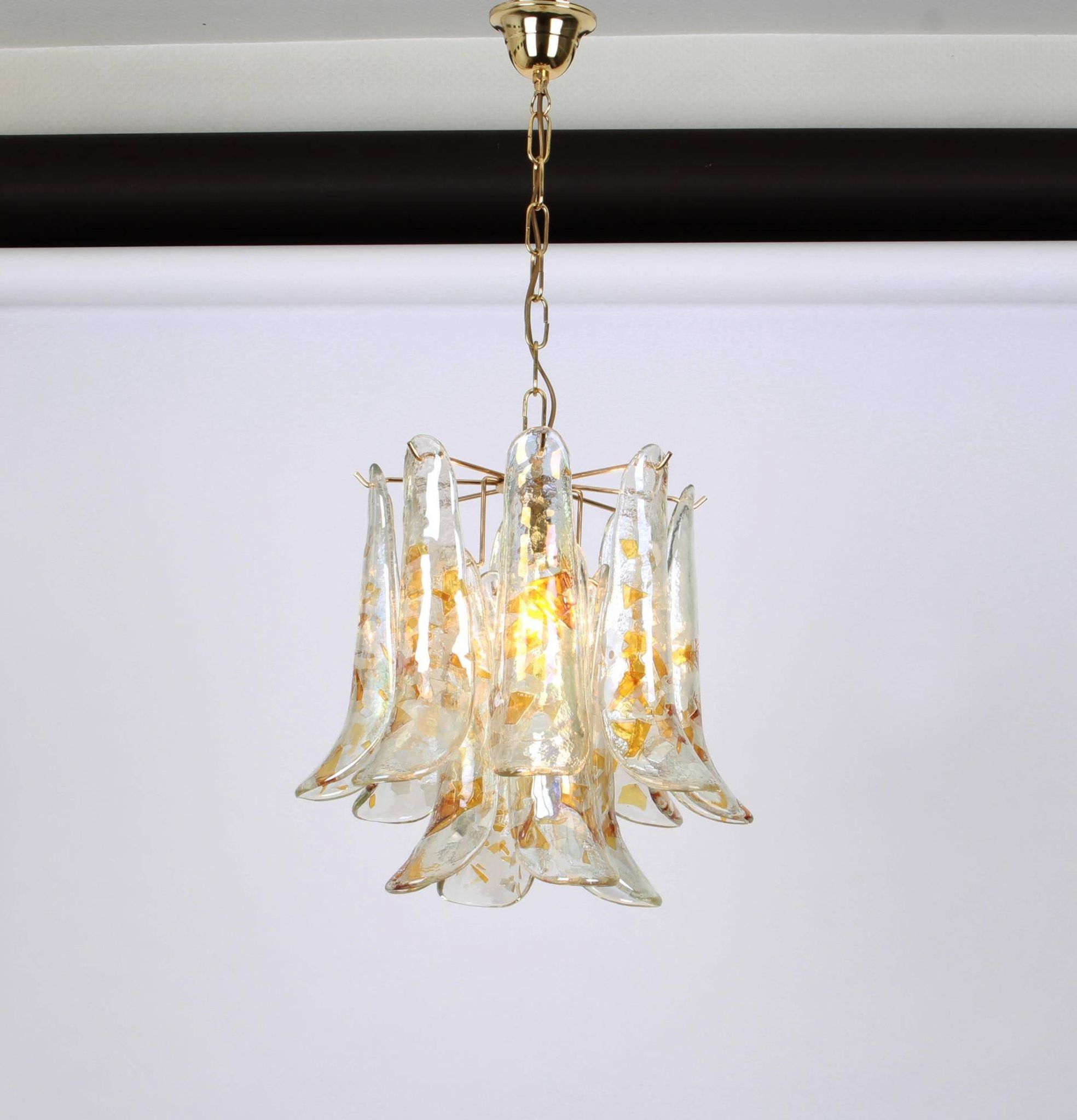 Murano glass chandelier designed by Carlo Nason for Mazzega, 1970s.