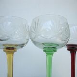 Set de 4 verres calices en cristal taillé