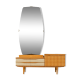 Charming Dressing Table