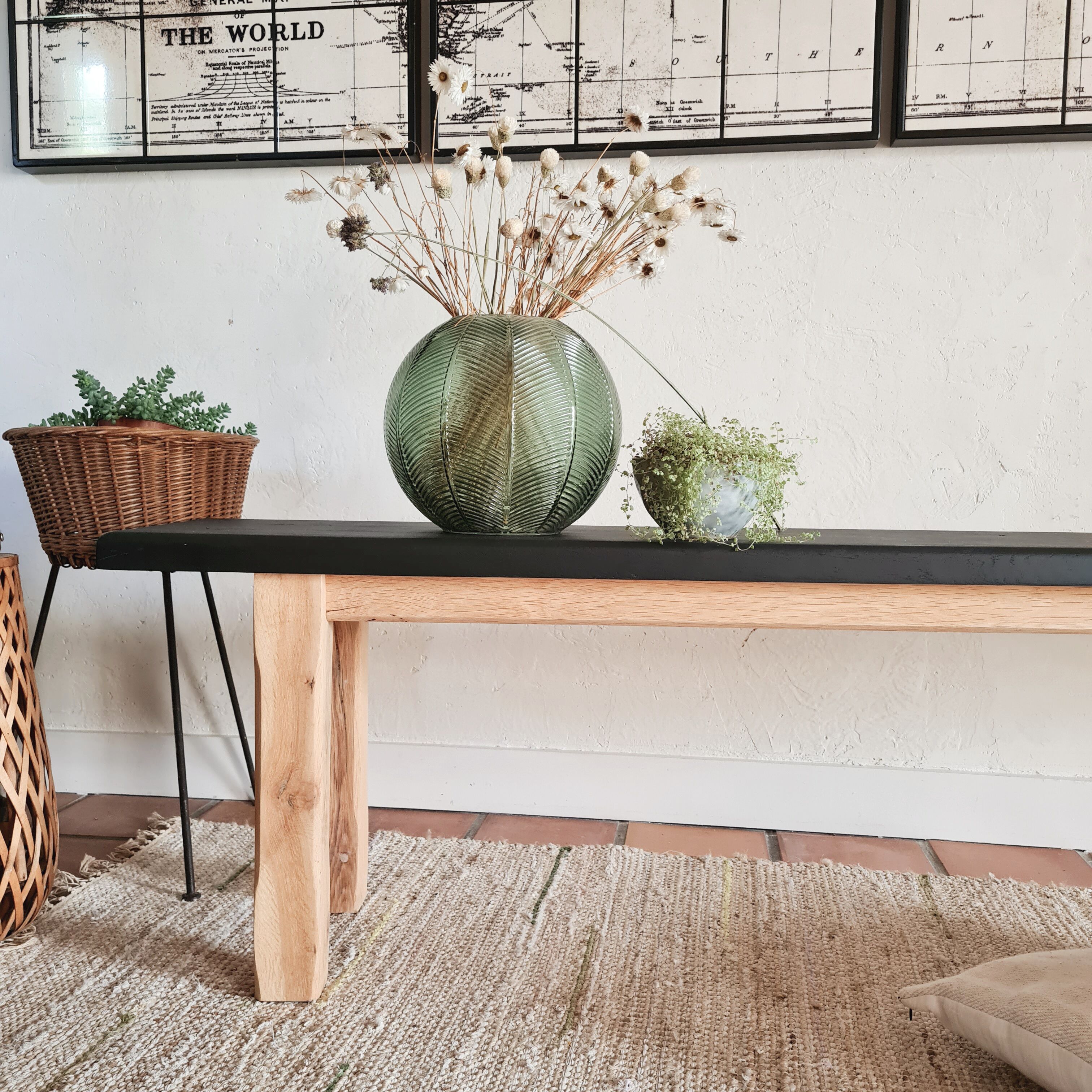 Banc de ferme en chêne rénové assise noire
