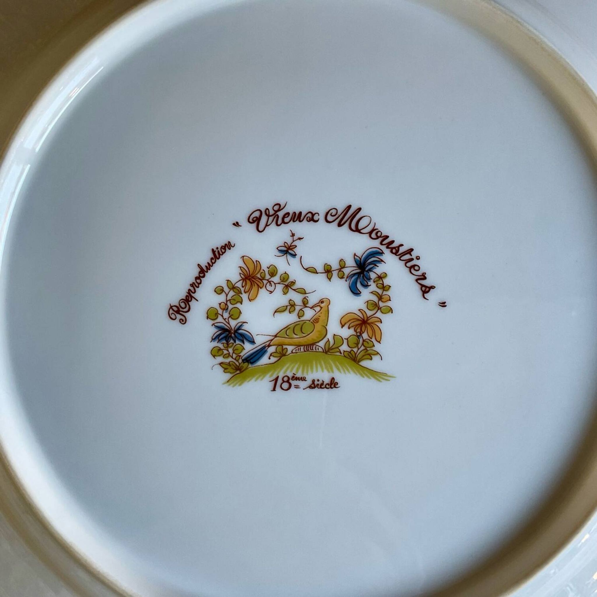 Assiette « Vieux Moustiers » reproduction vintage