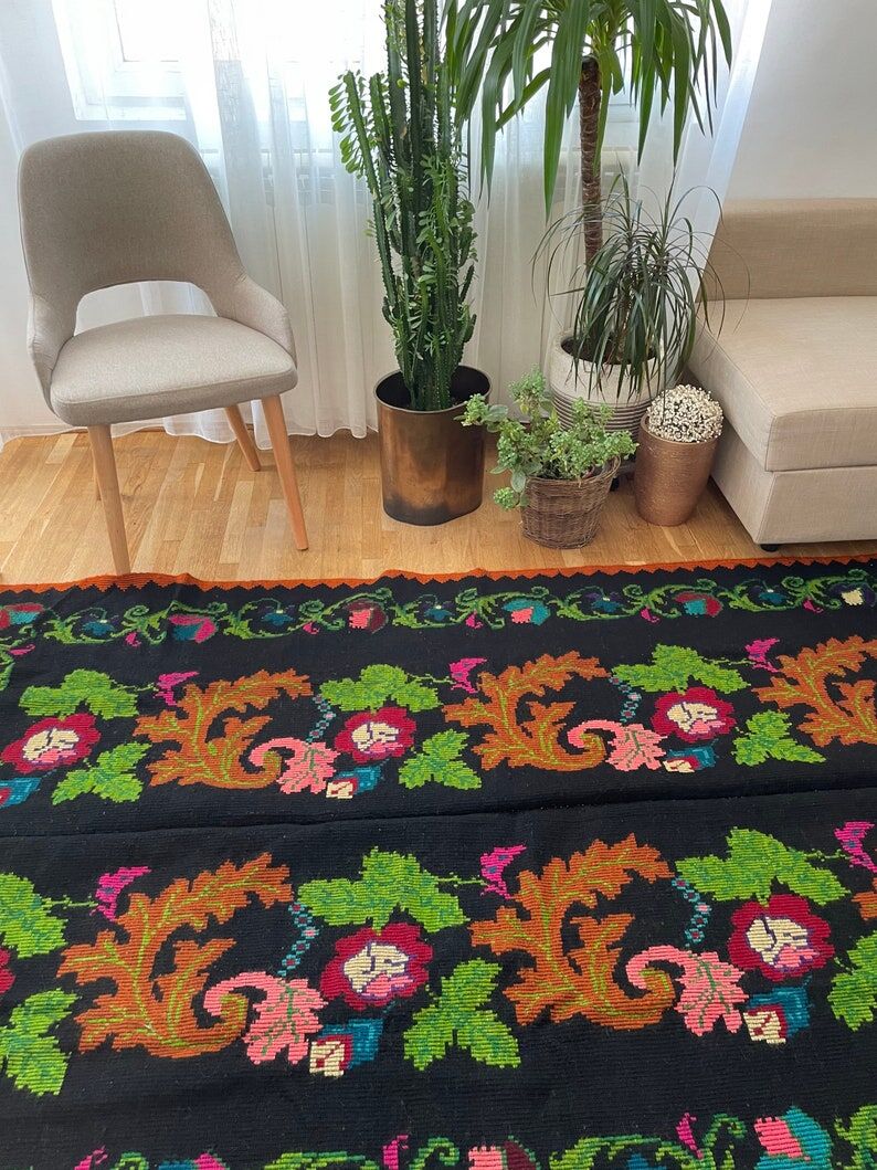 Romanian wool vintage carpet floral design and brown leaves