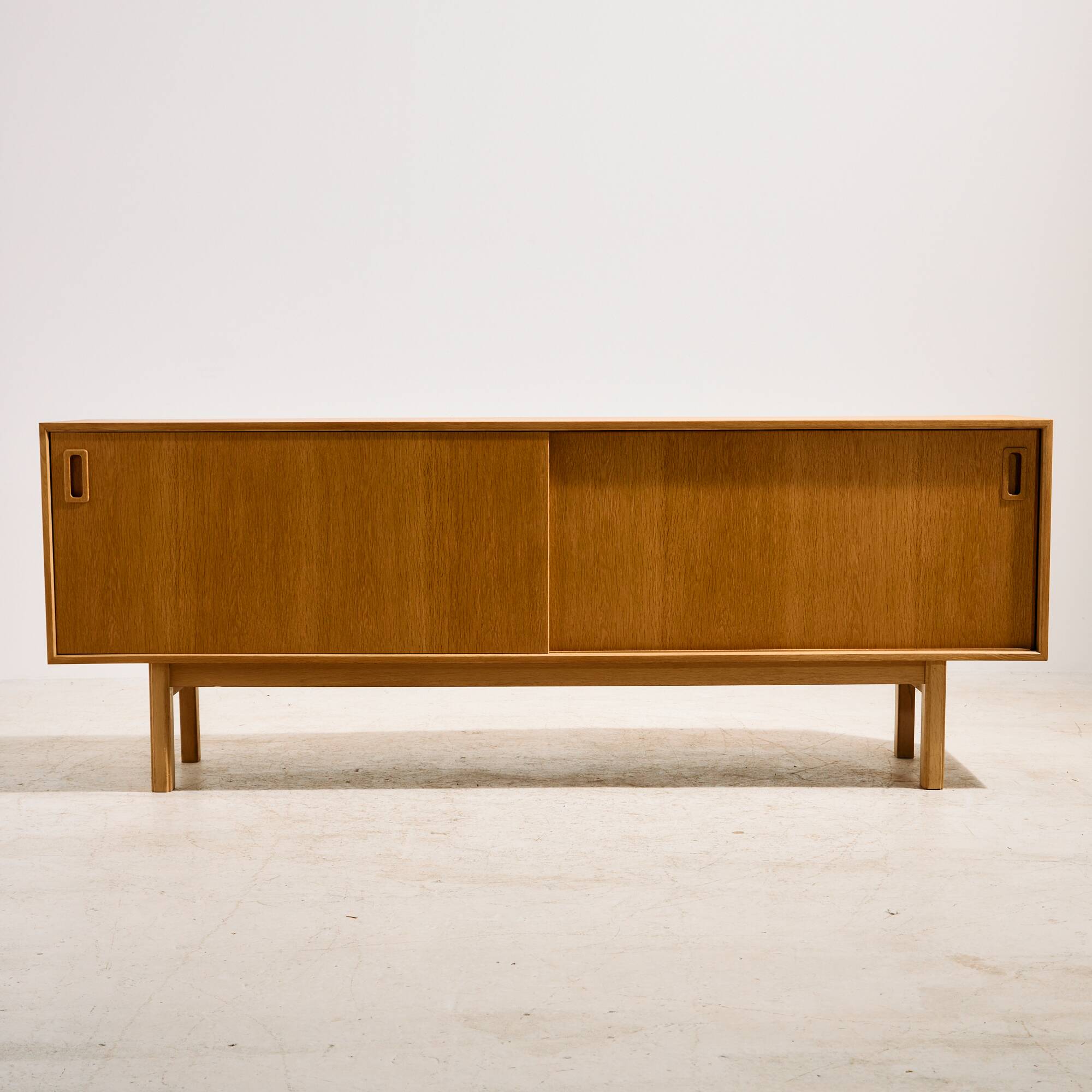 Restored model 21 buffet in oak by Gunni Omann for Omann Jun Møbelfabrik.