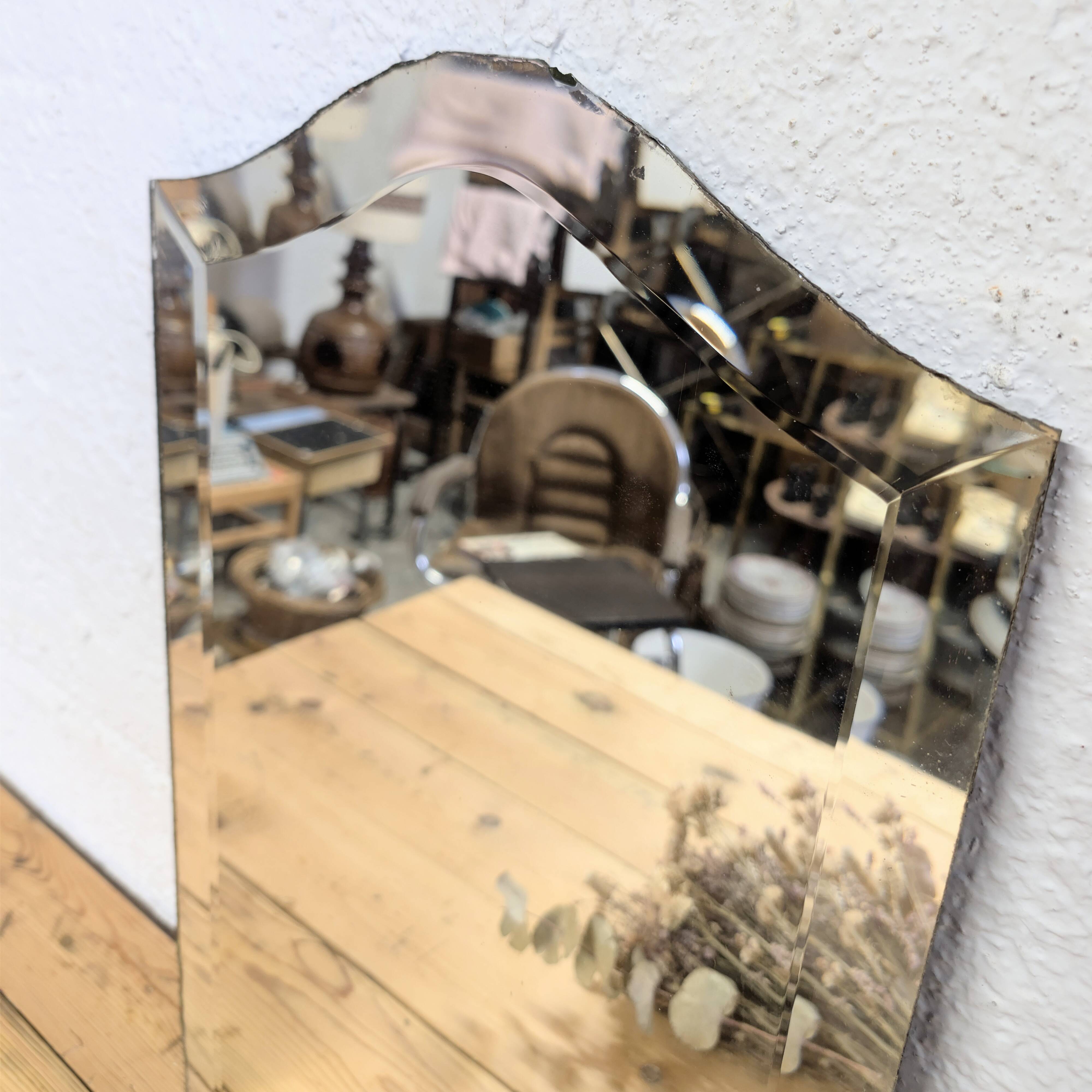 Bevelled mirror 57x35cm