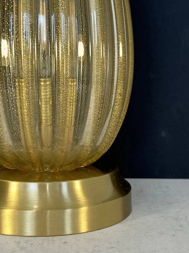 Large table lamp in Murano glass with gold glitter in the style of Barovier and Toso.