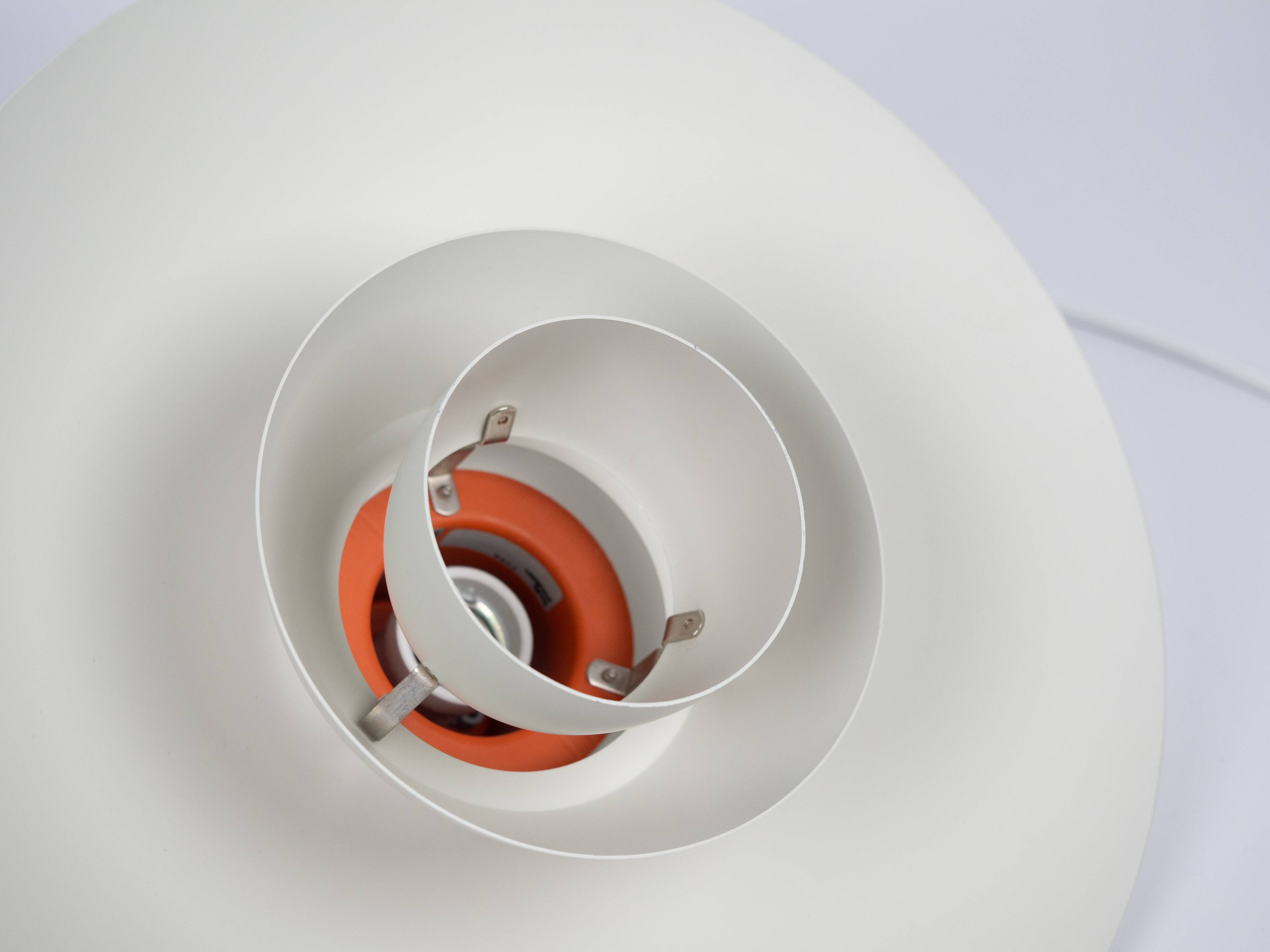 Pair of 2 Danish vintage pendant lamps by Poul Henningsen, Louis Poulsen, 1966