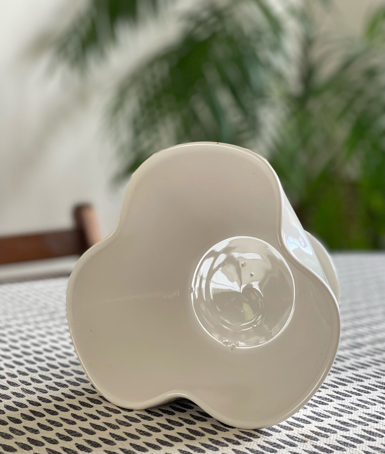 Porcelain cup