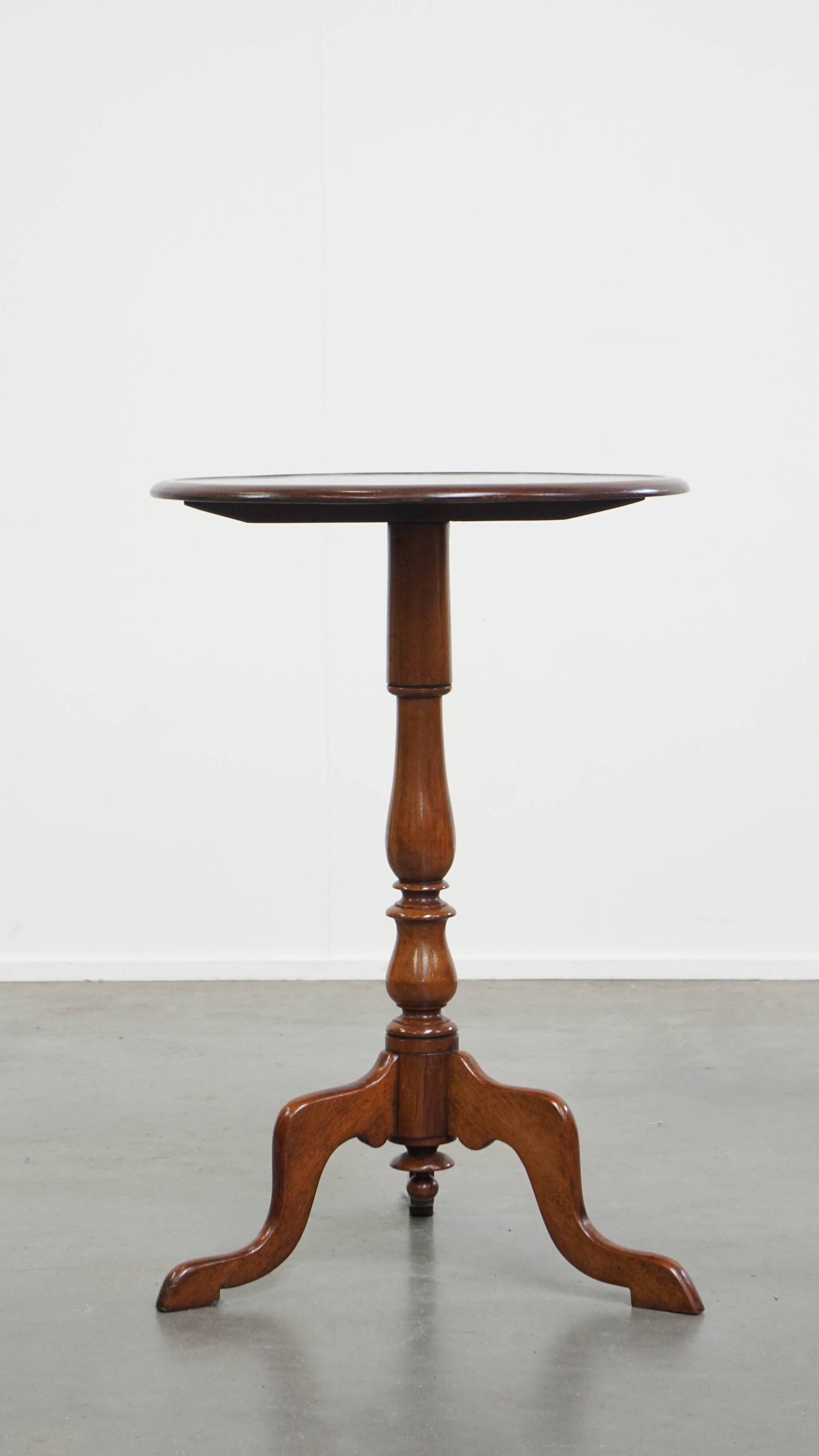 English Side / Wine Table from the Late 19th Century with Single Piece Top