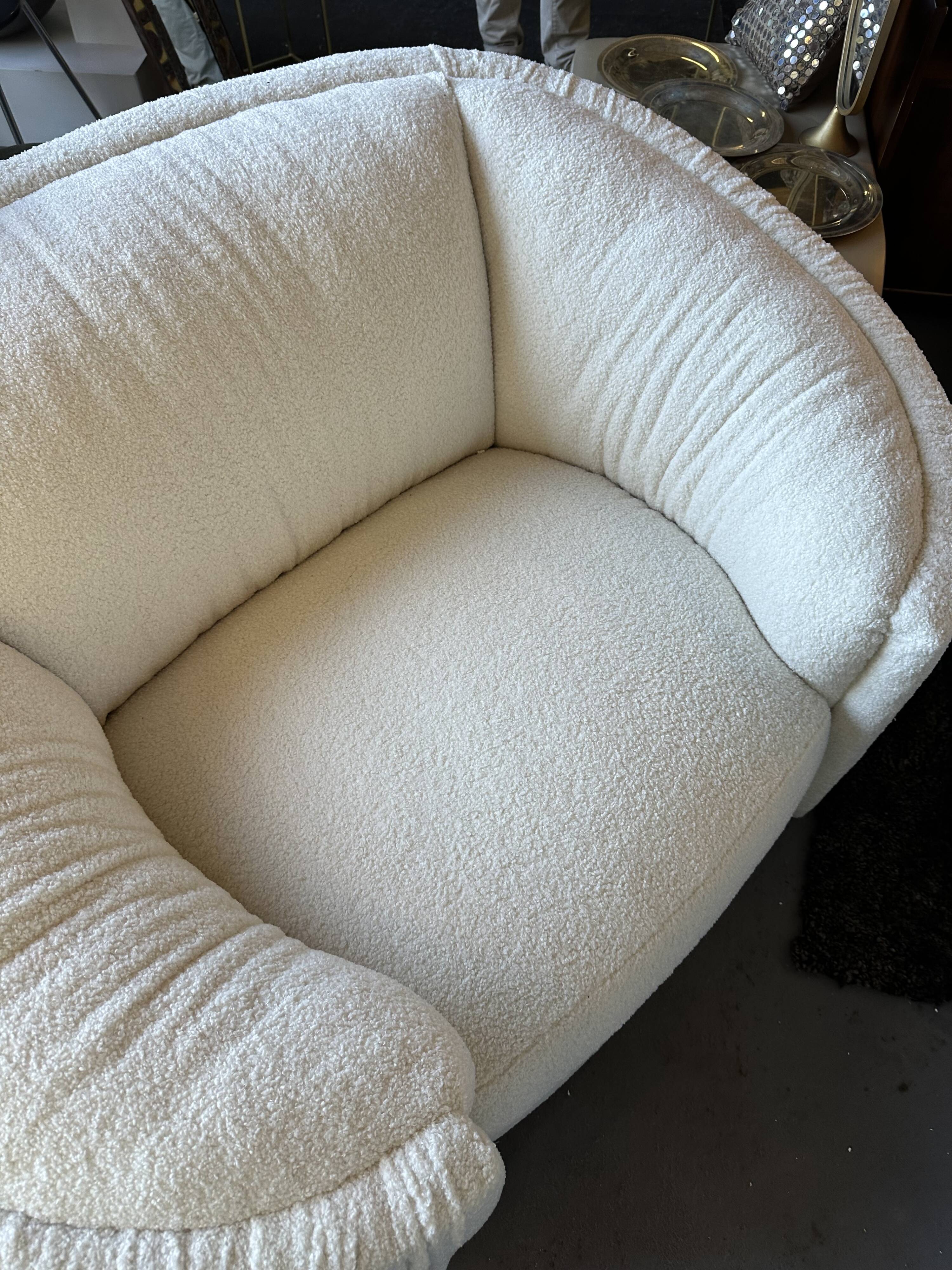Very large single armchair