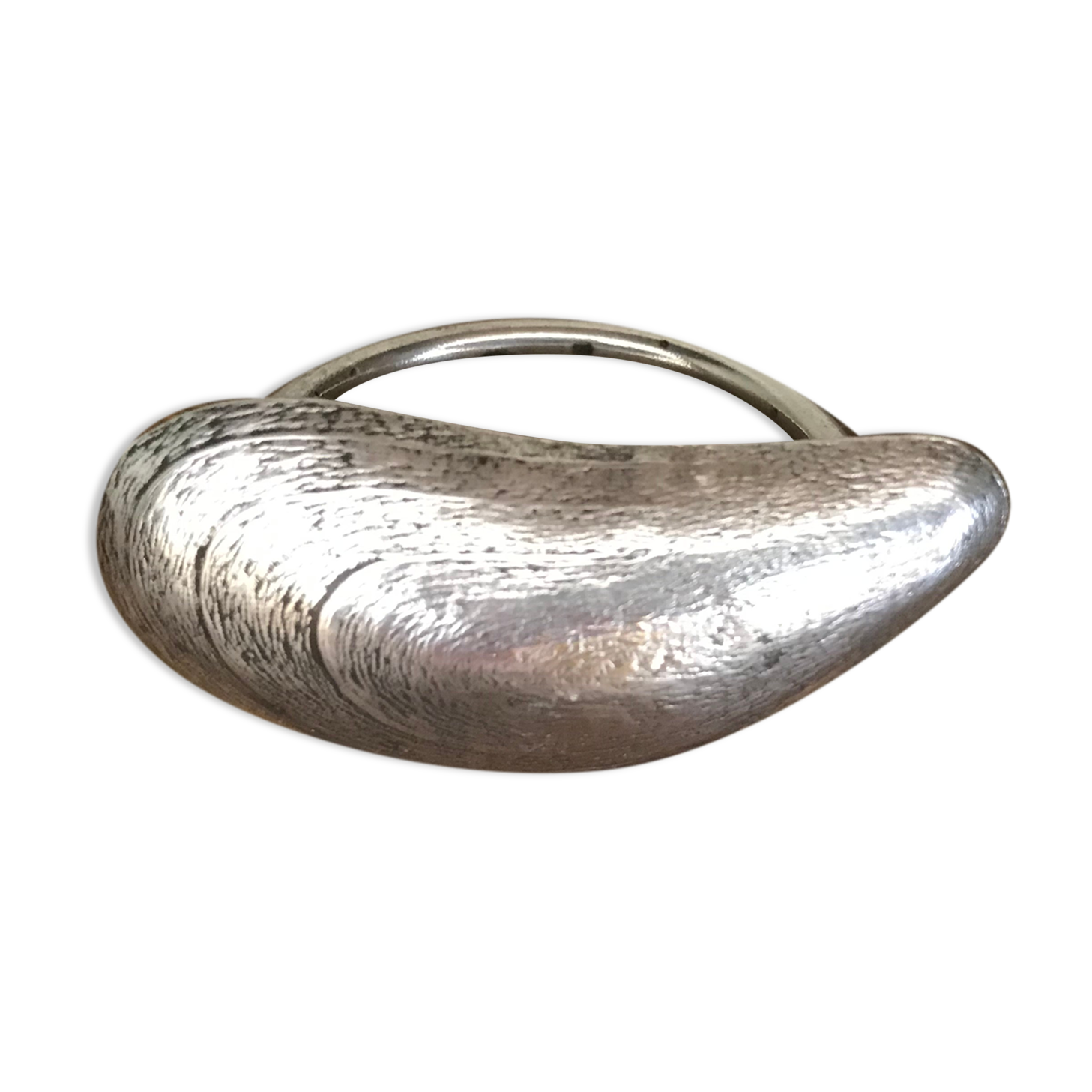 Towel round "mold" silver metal