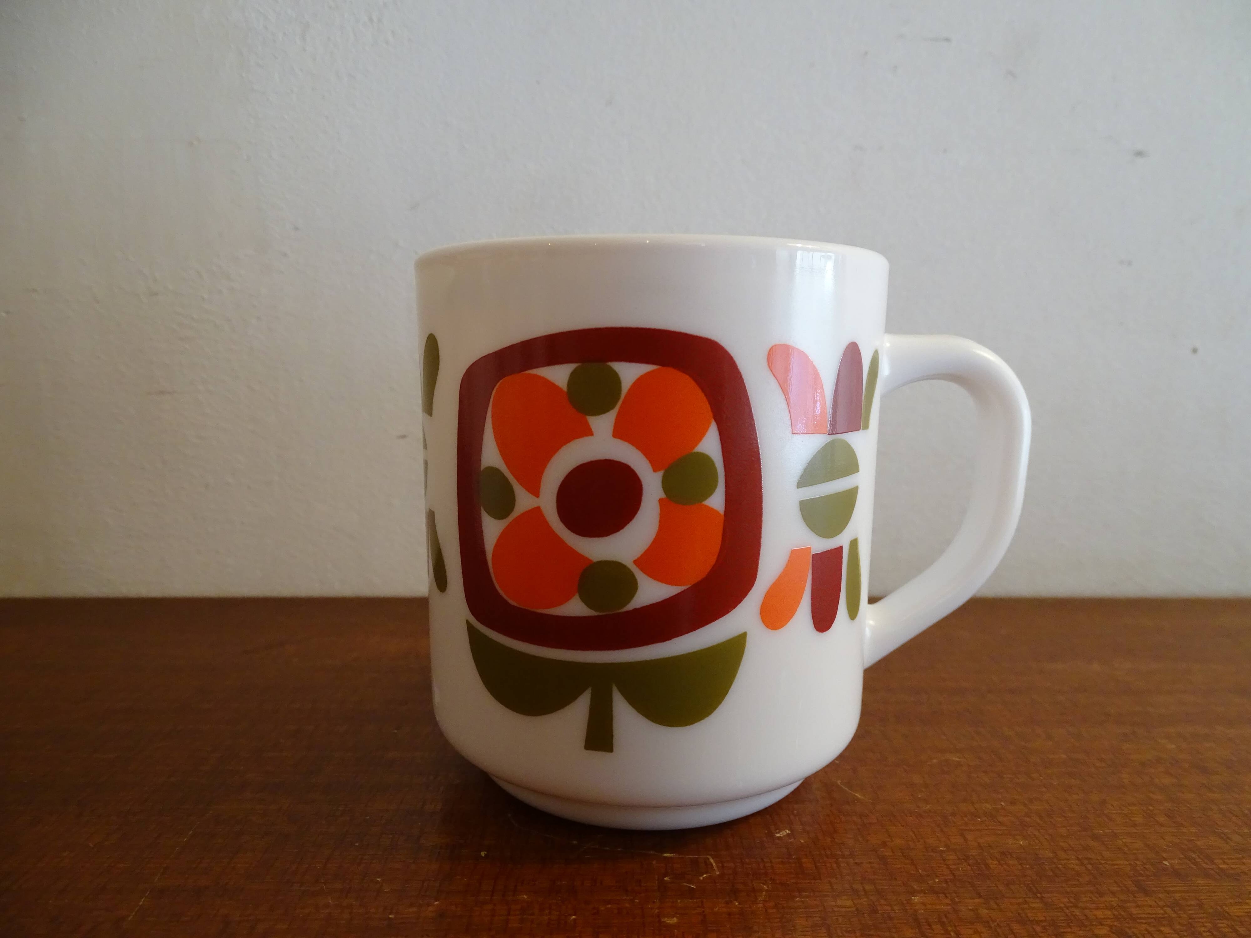 Vintage mug 1970 Mobil Arcopal
