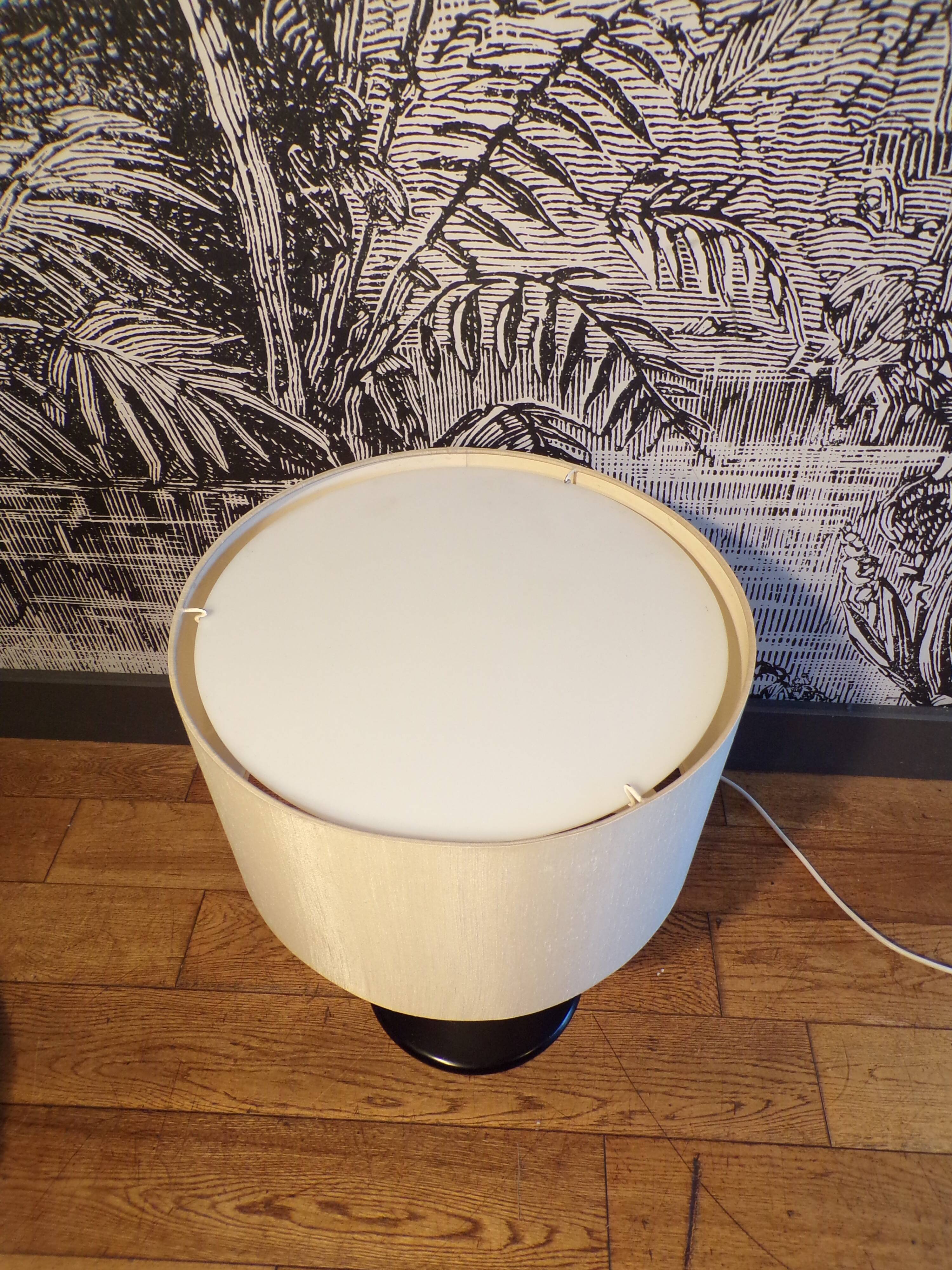 Tulip Floor Lamp by Eva René Nele