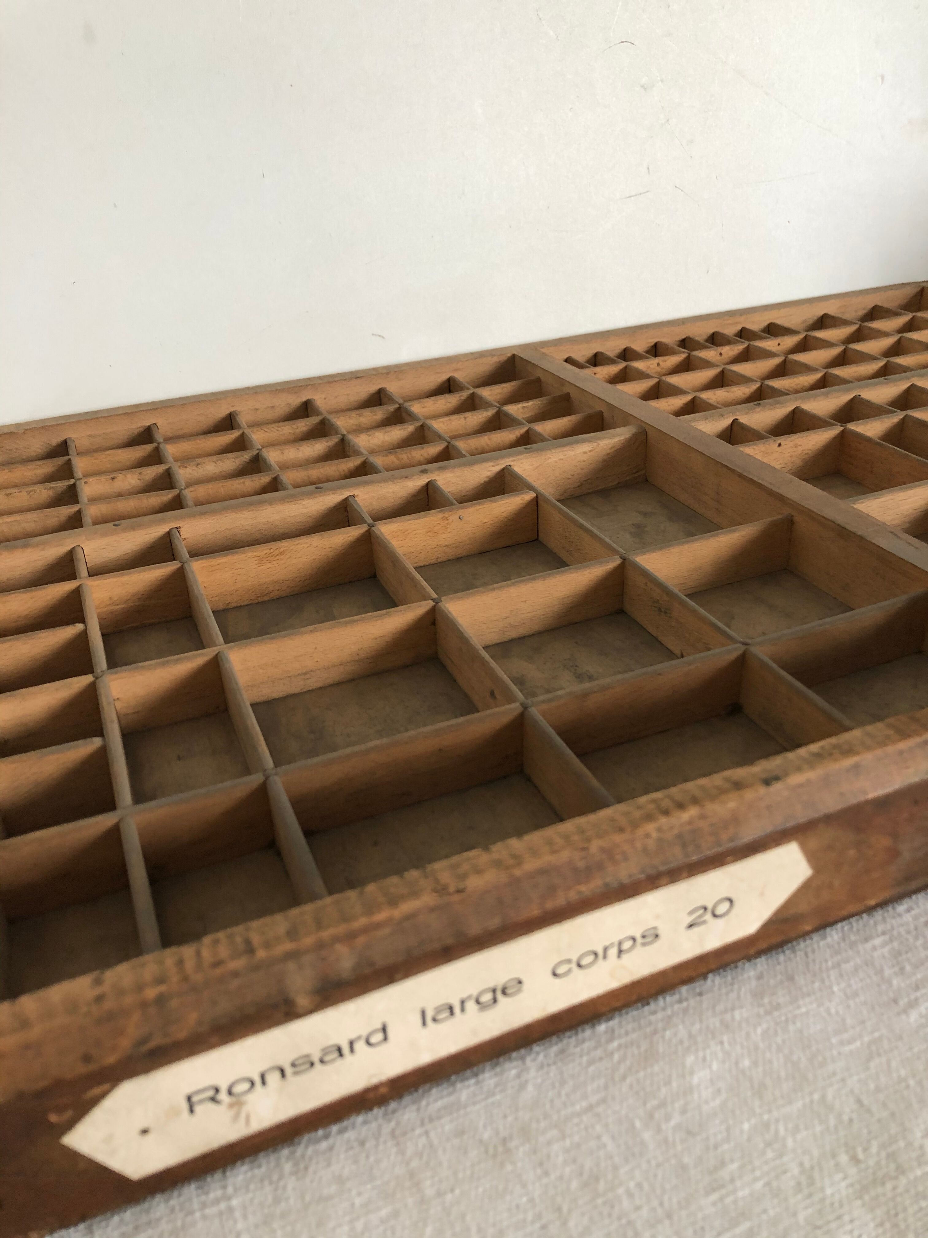 Former printing locker - Ronsart Large body 20