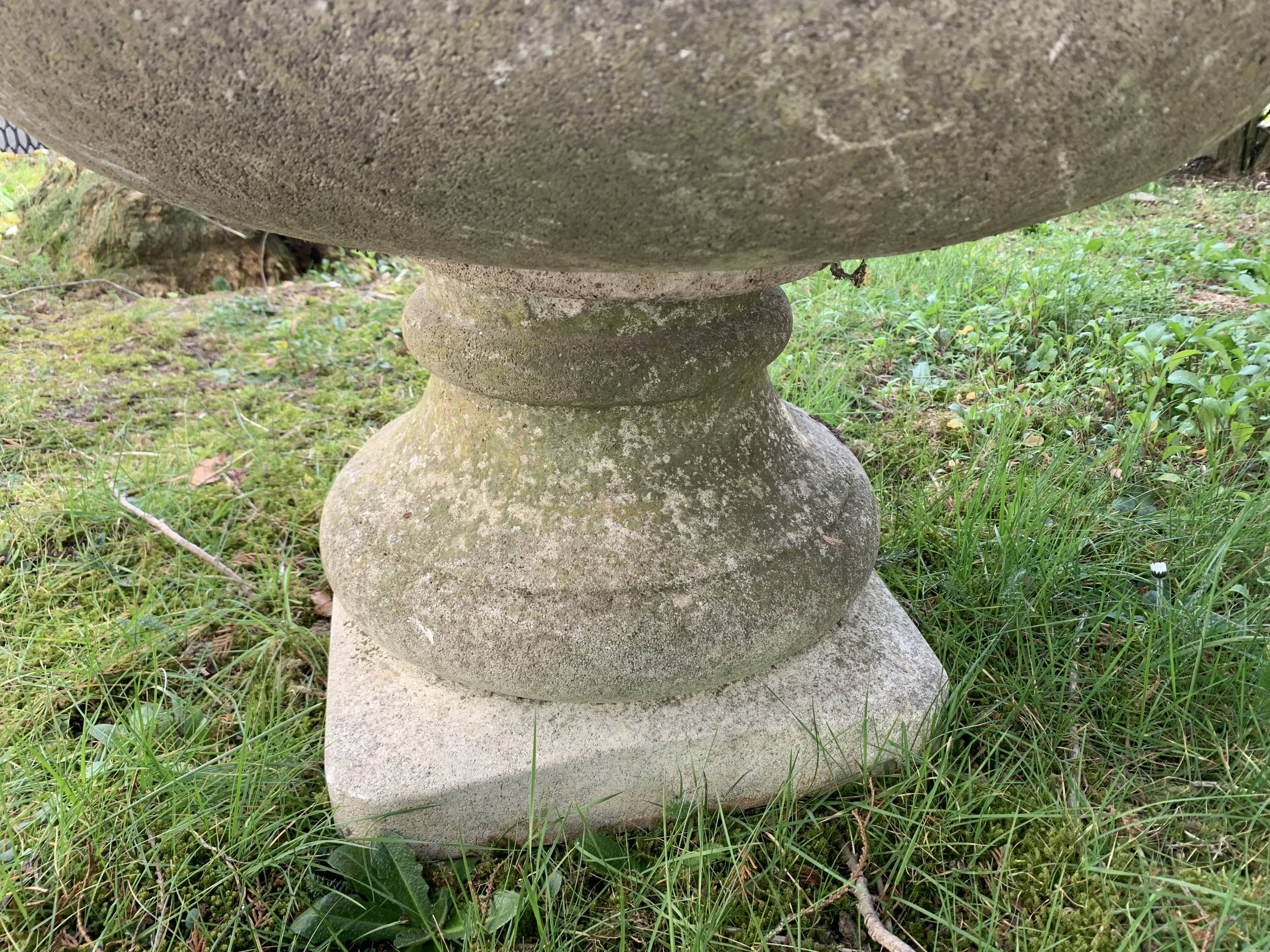 Round planter on reconstituted cement base " Grandon Freres " XX century