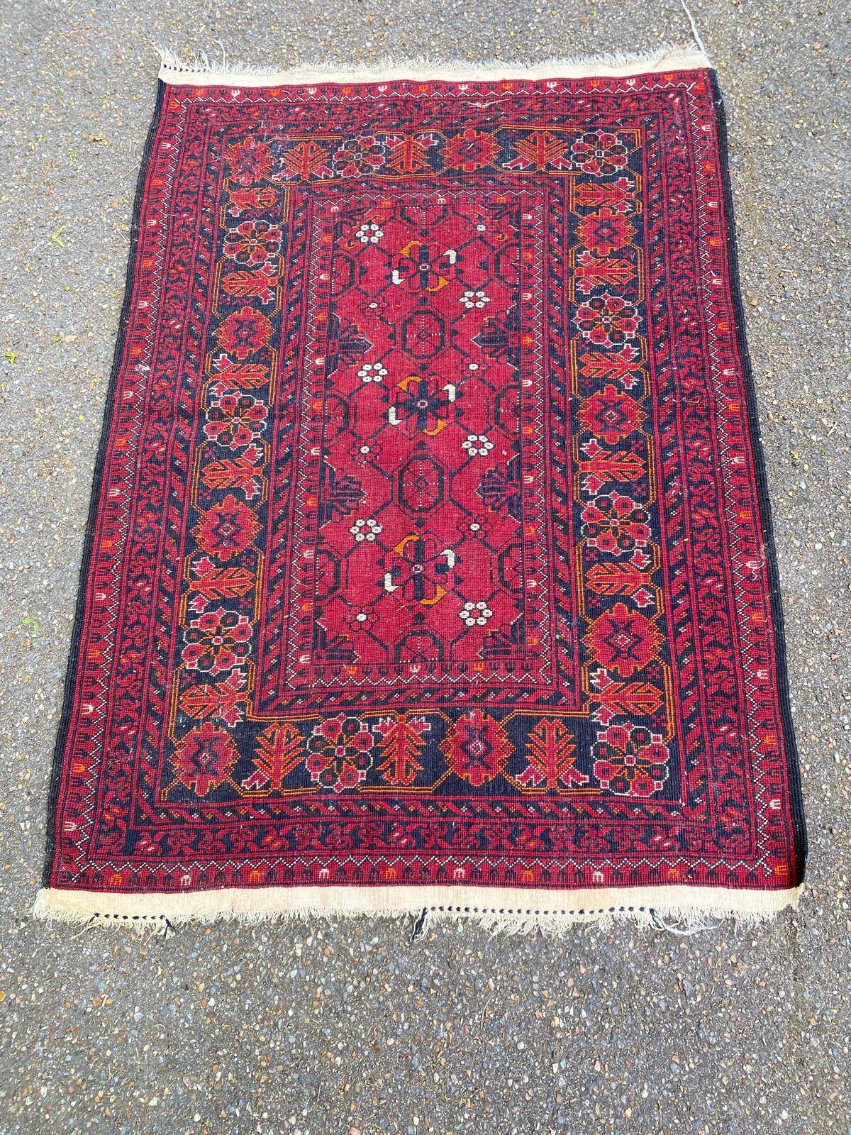 Bright red Bordeaux Persian rug 90x125cm