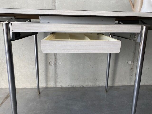 Table formica extensible