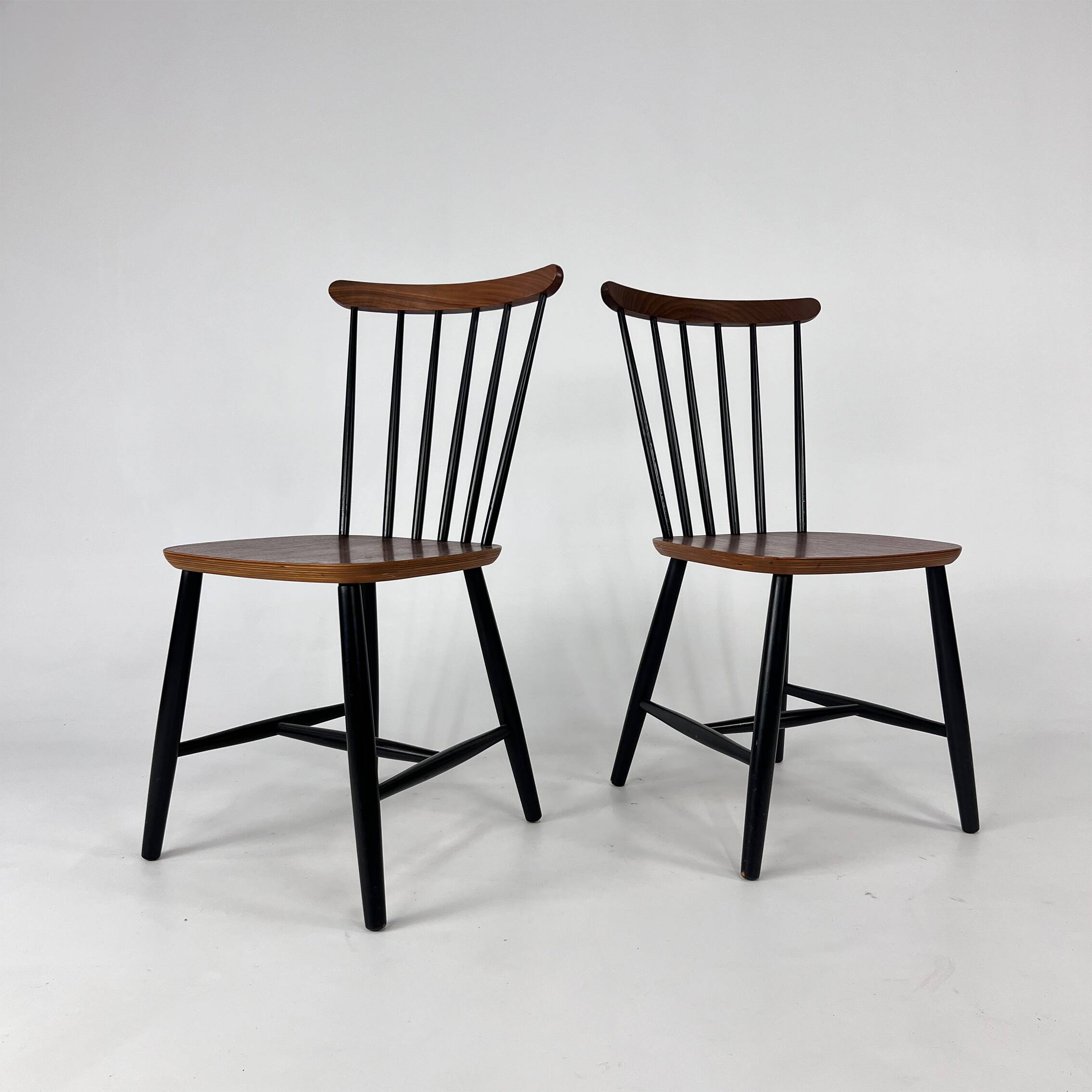 Set of 2 Mid Century Scandinavian Spindle Back Chairs, 1970s