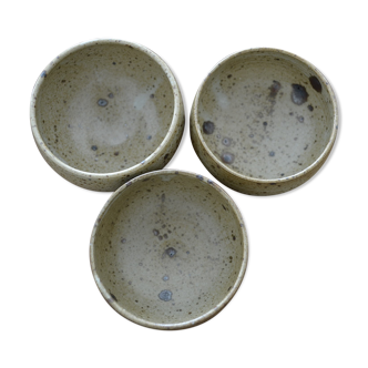 Speckled sandstone bowls