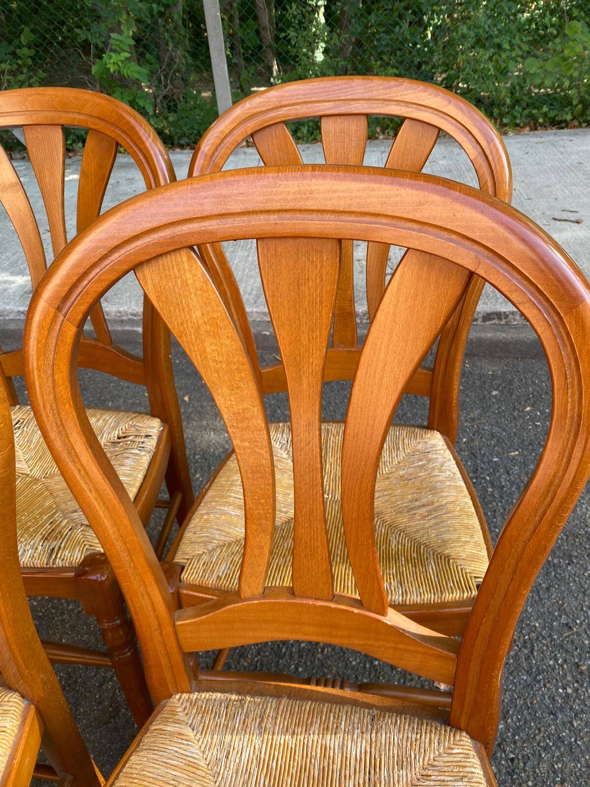 4 country-style Louis Philippe medallion chairs with rush seats from the 1970s.