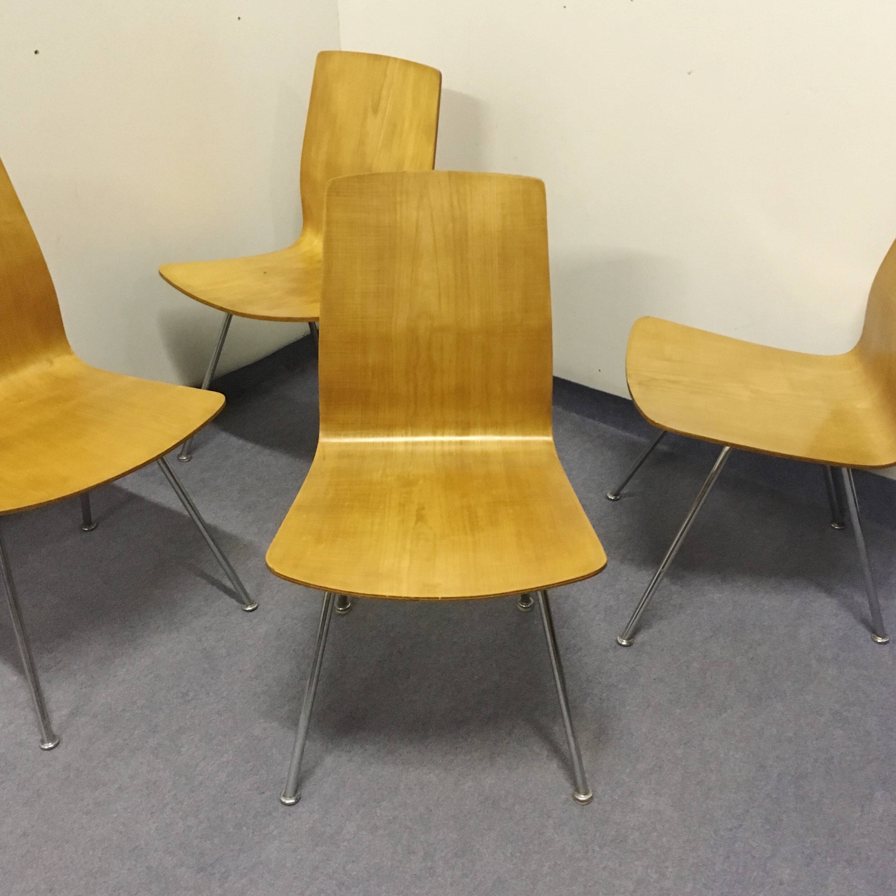 4 Swiss modernist chairs, moulded plywood and metal – circa 1960