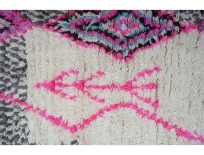 Colorful Berber carpet 194x134cm
