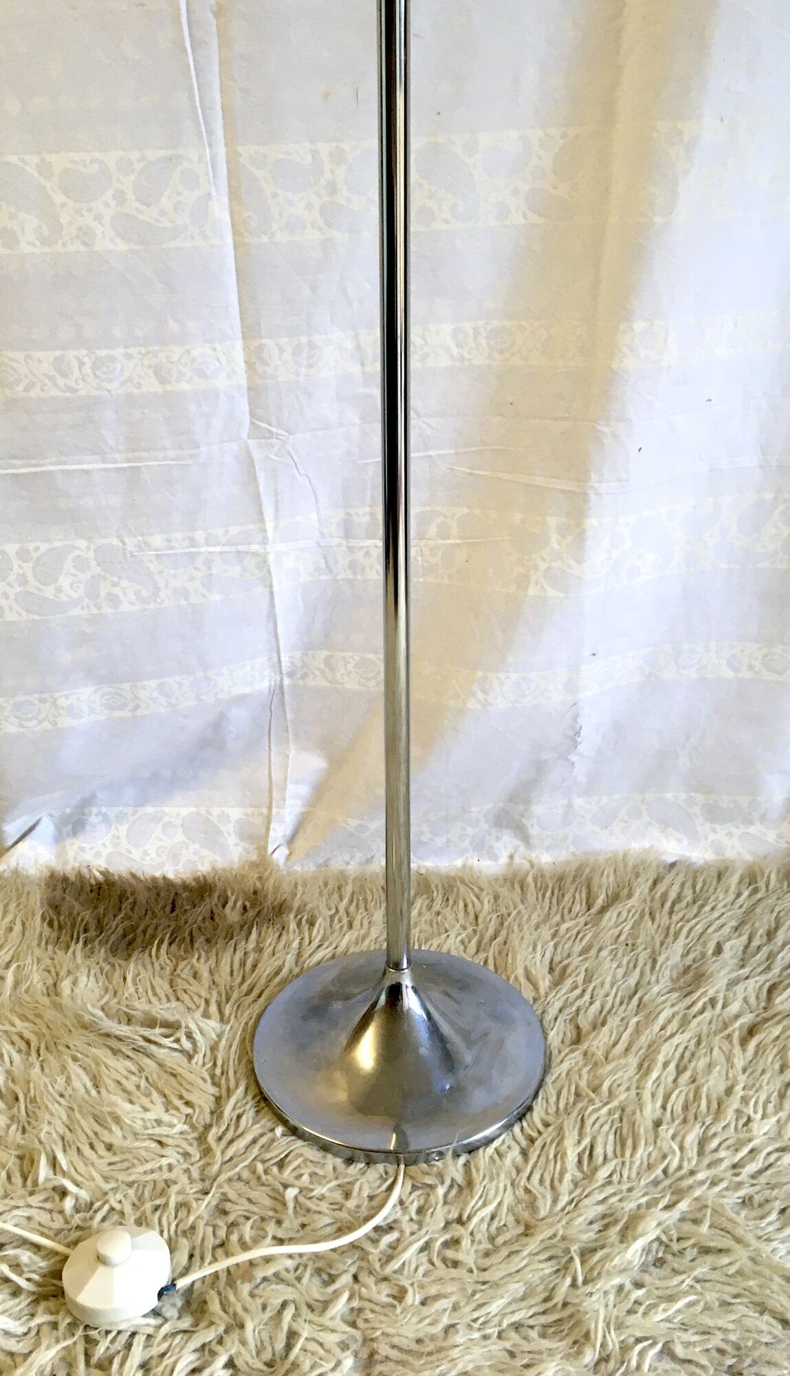 Chrome metal lamppost 3 tulip foot lights 70