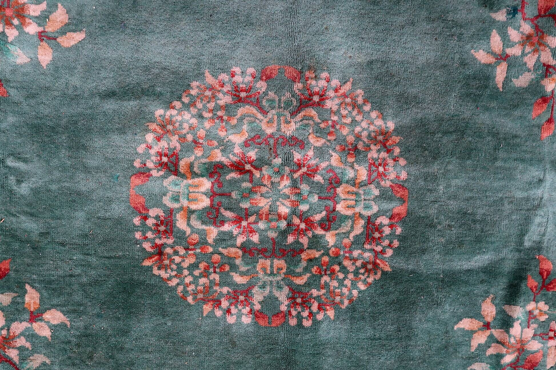 Handmade antique Art Deco Chinese rug 216cm x 295cm, 1920s